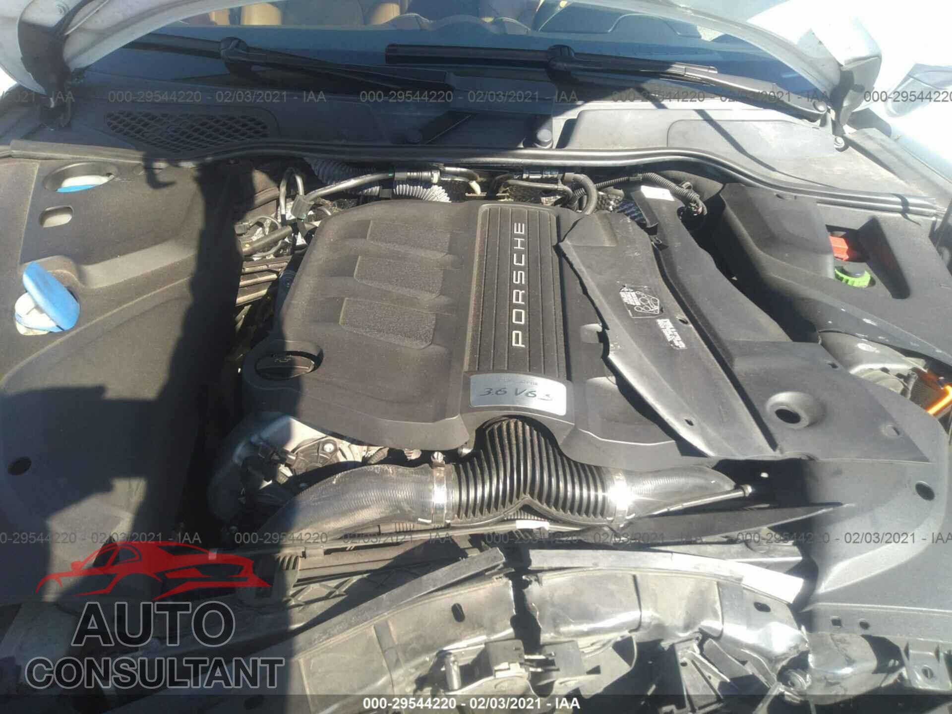 PORSCHE CAYENNE 2016 - WP1AB2A24GLA92375