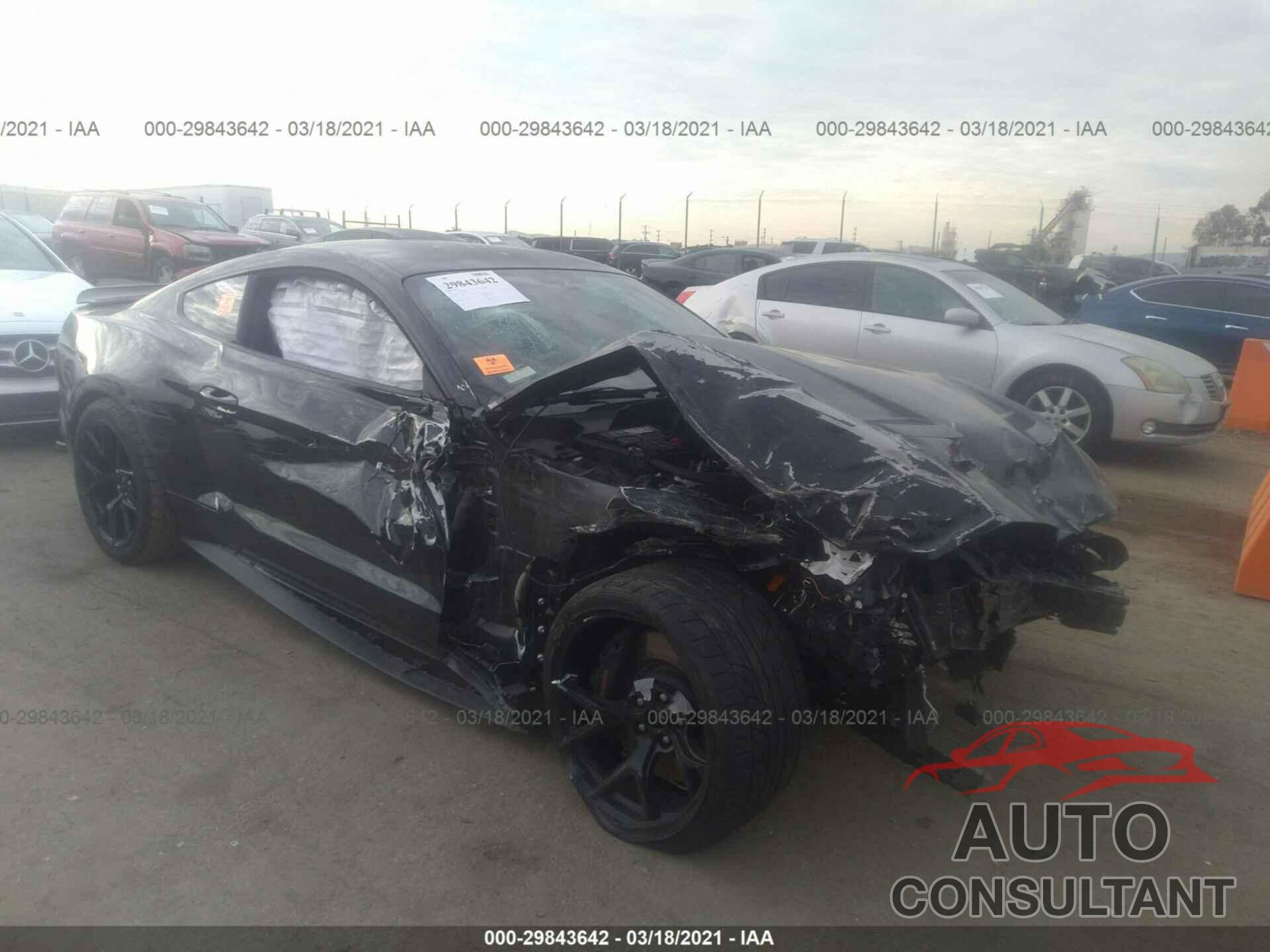 FORD MUSTANG 2019 - 1FA6P8CF6K5185901