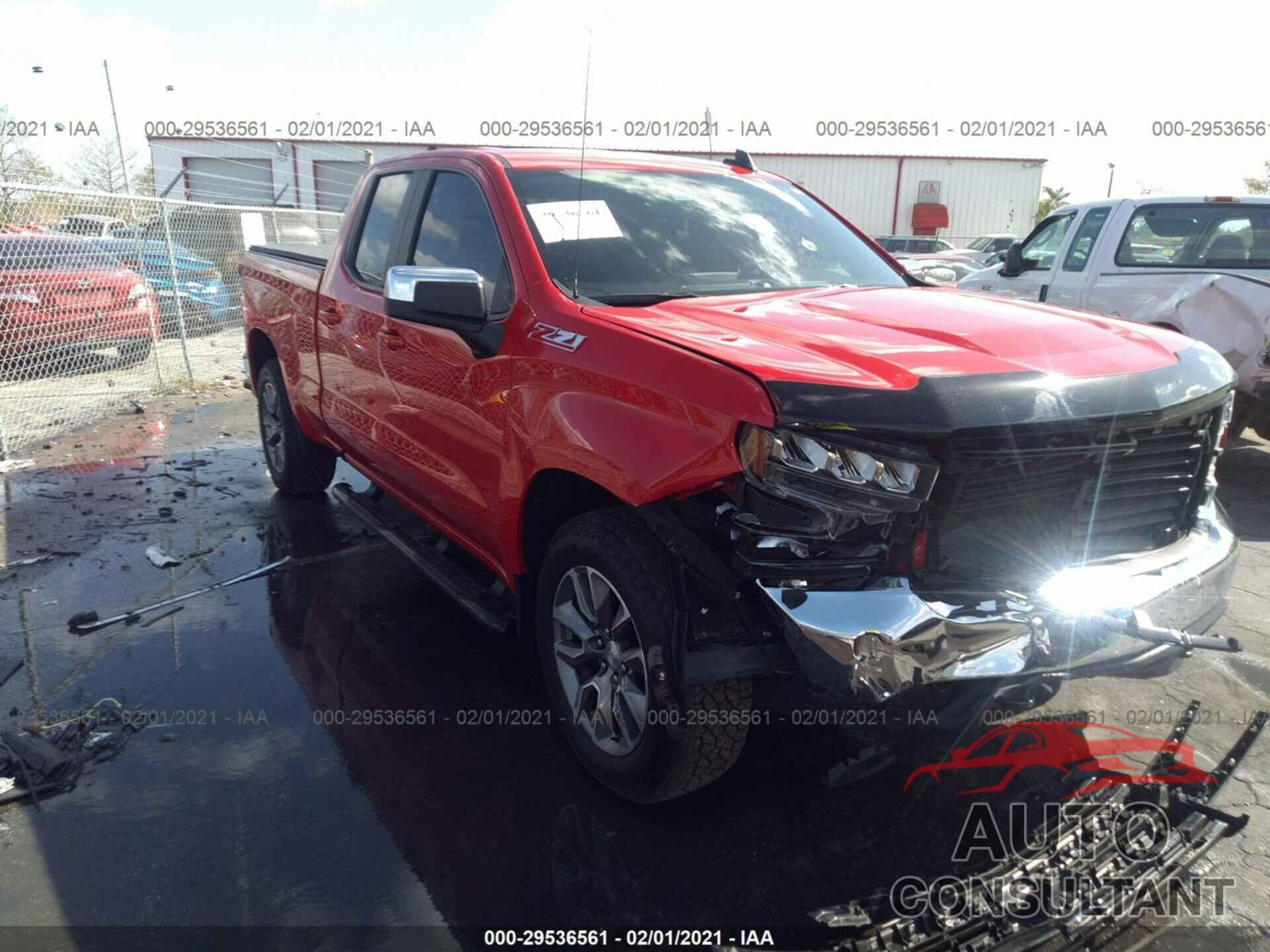 CHEVROLET SILVERADO 1500 2020 - 1GCRYDED5LZ358164