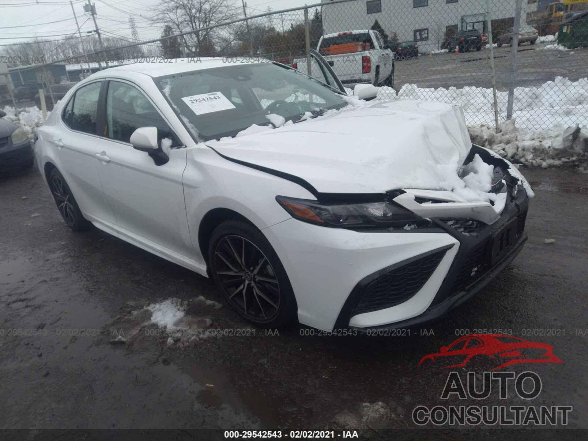 TOYOTA CAMRY 2021 - 4T1G11AK6MU537953