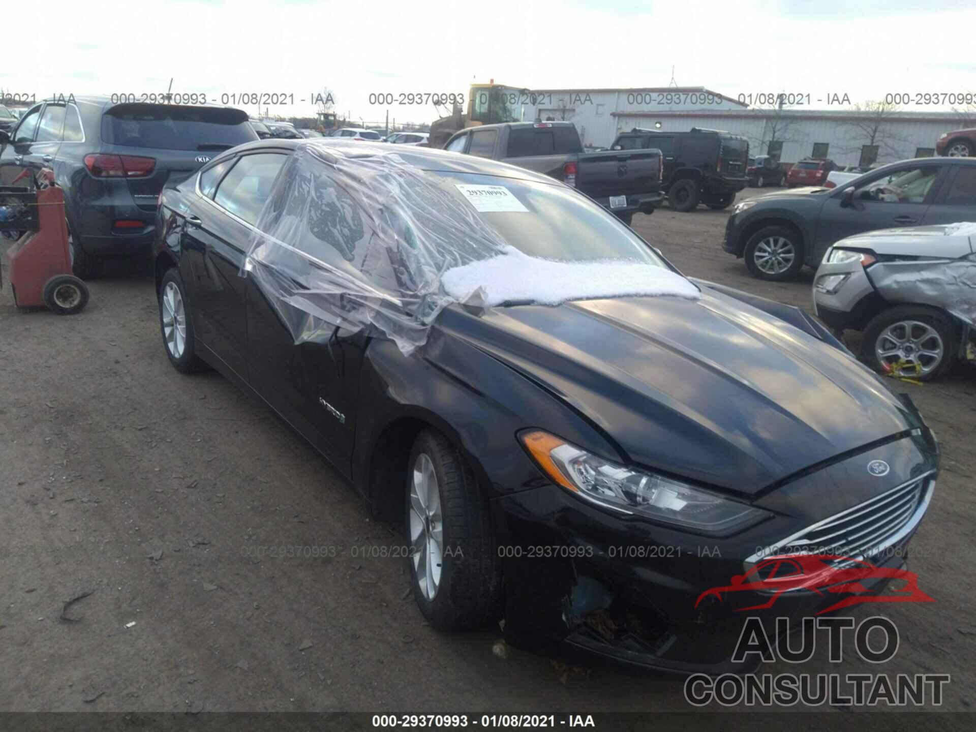 FORD FUSION HYBRID 2019 - 3FA6P0LU2KR241295