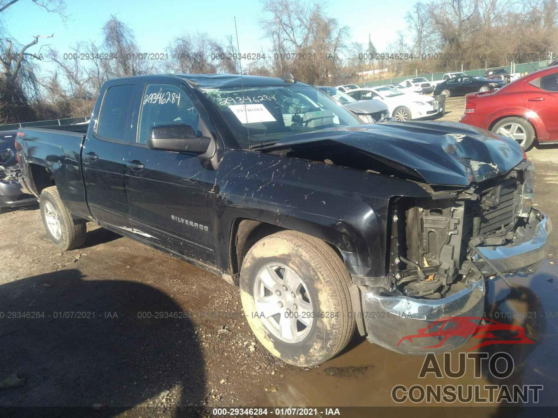 CHEVROLET SILVERADO 1500 2018 - 1GCVKREC0JZ296125