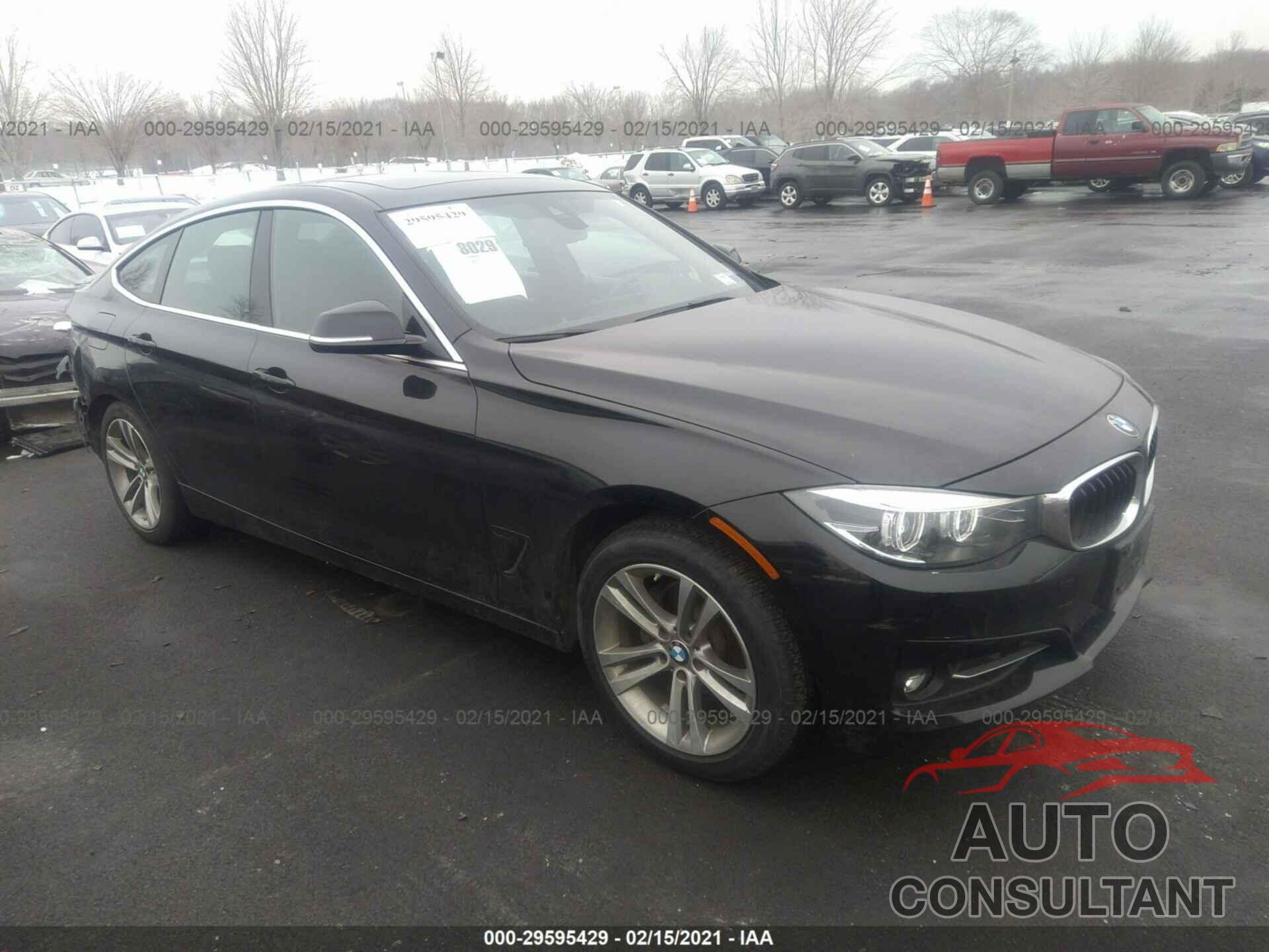 BMW 3 SERIES 2018 - WBA8Z9C54JG828319