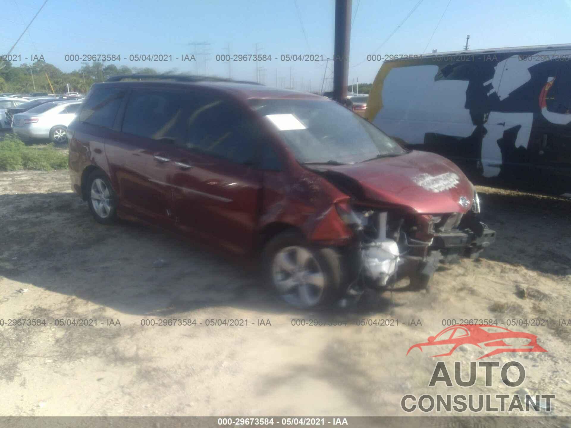 TOYOTA SIENNA 2016 - 5TDXK3DC2GS724827