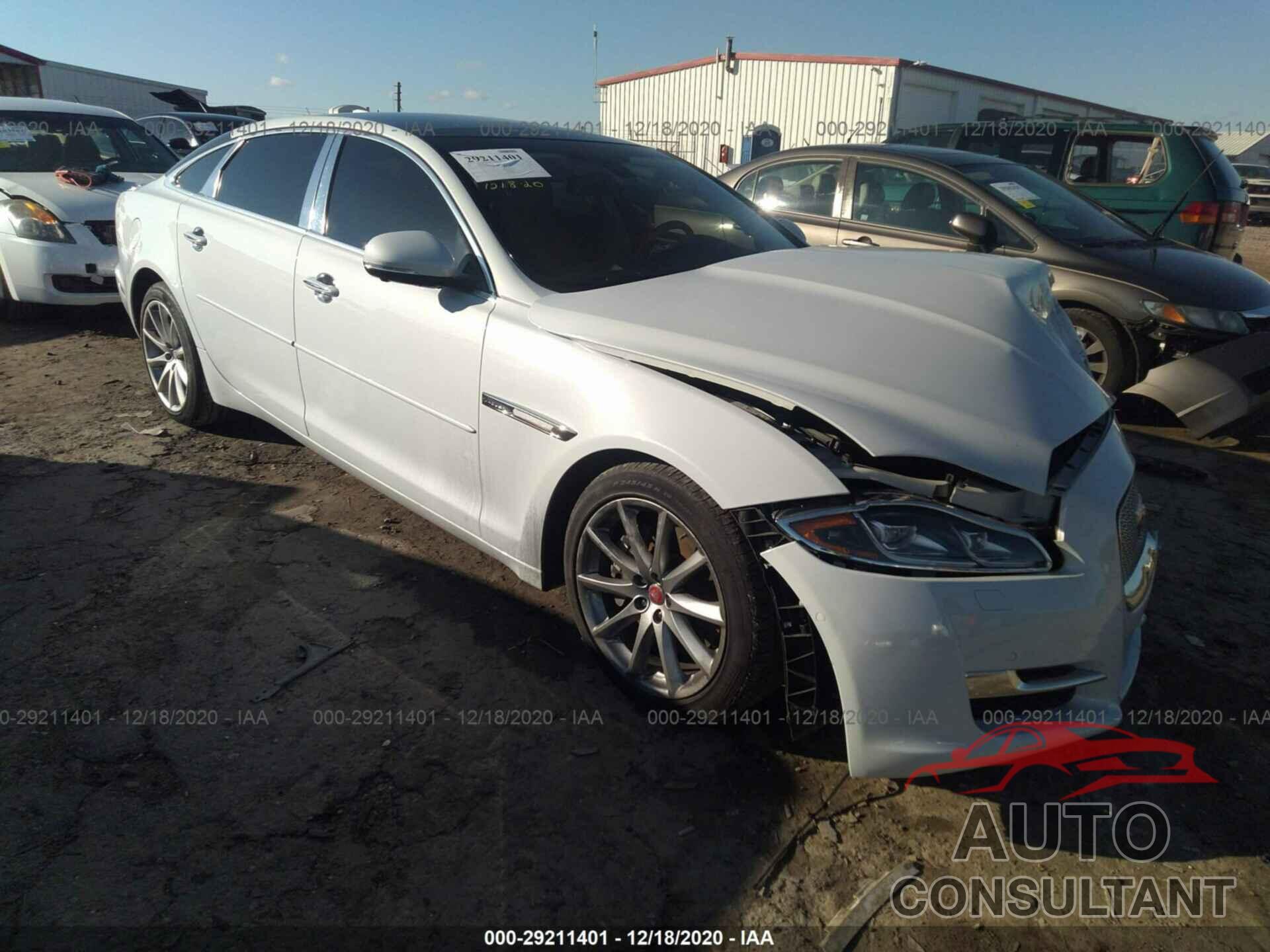JAGUAR XJ 2016 - SAJWJ2GD9G8V94399