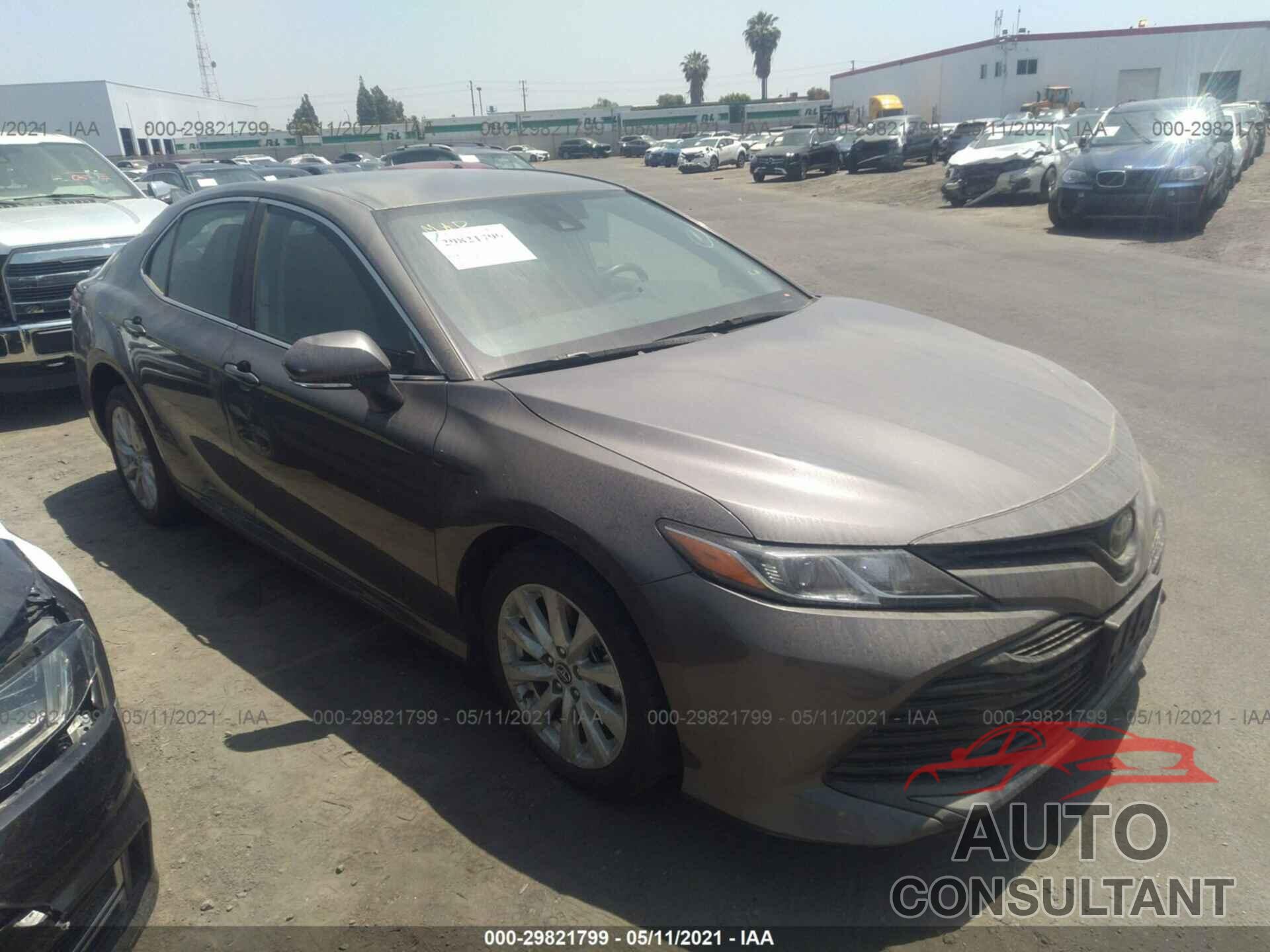 TOYOTA CAMRY 2020 - 4T1L11AK6LU320772