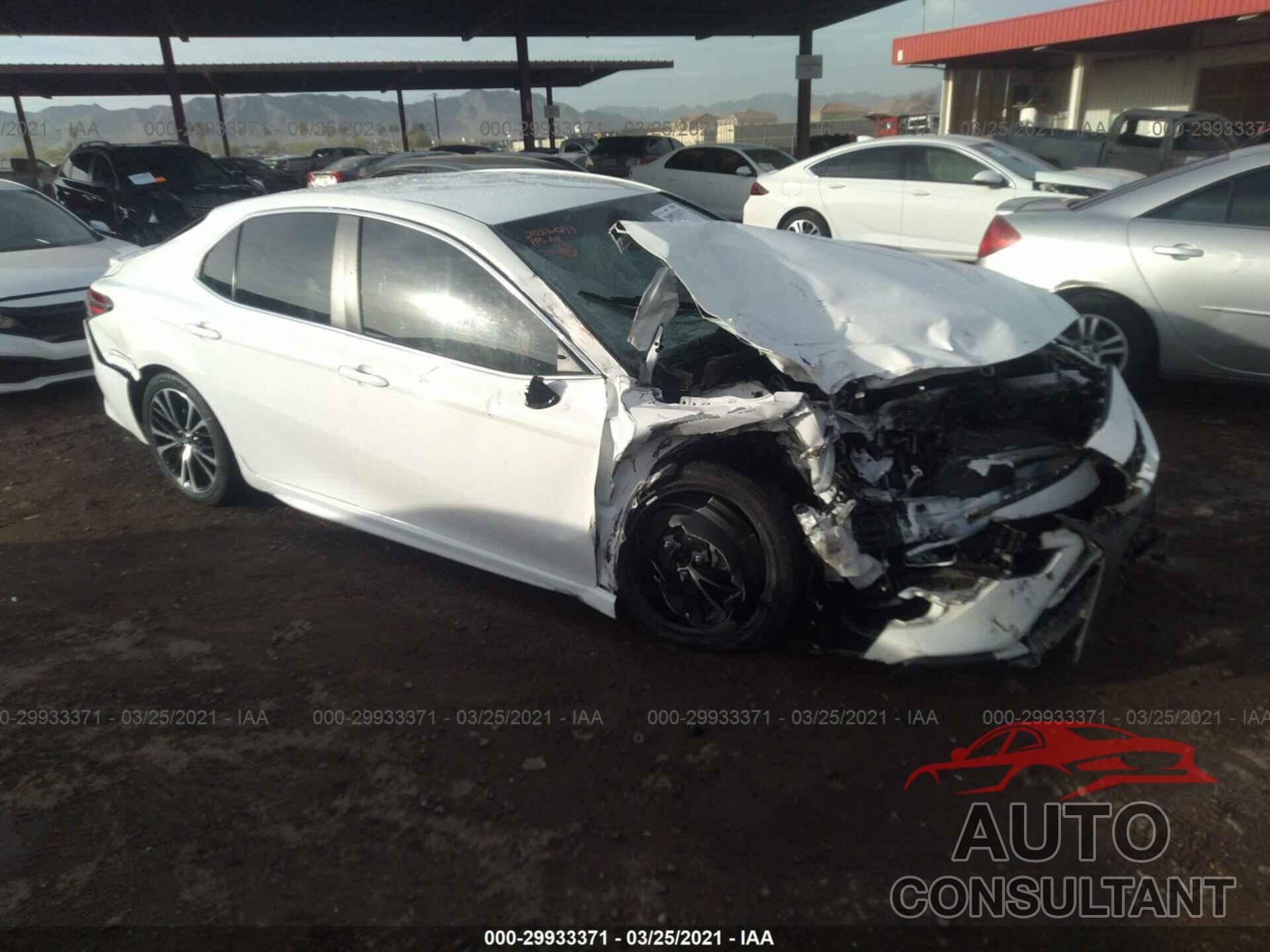 TOYOTA CAMRY 2018 - JTNB11HK4J3051157