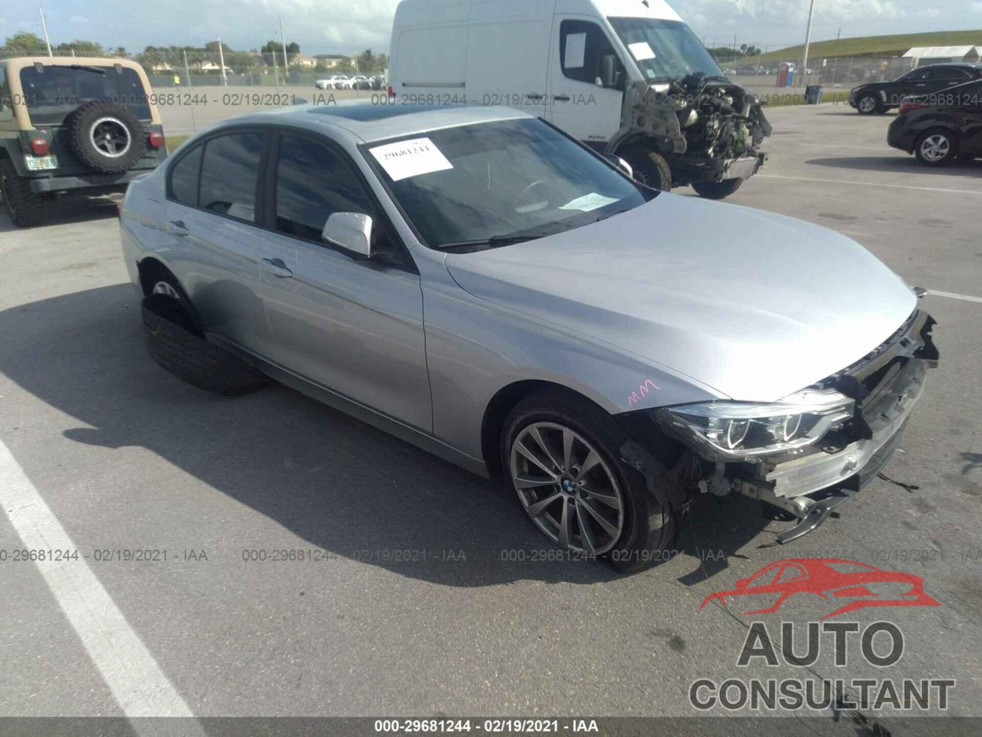 BMW 3 SERIES 2018 - WBA8E1G56JNU90621