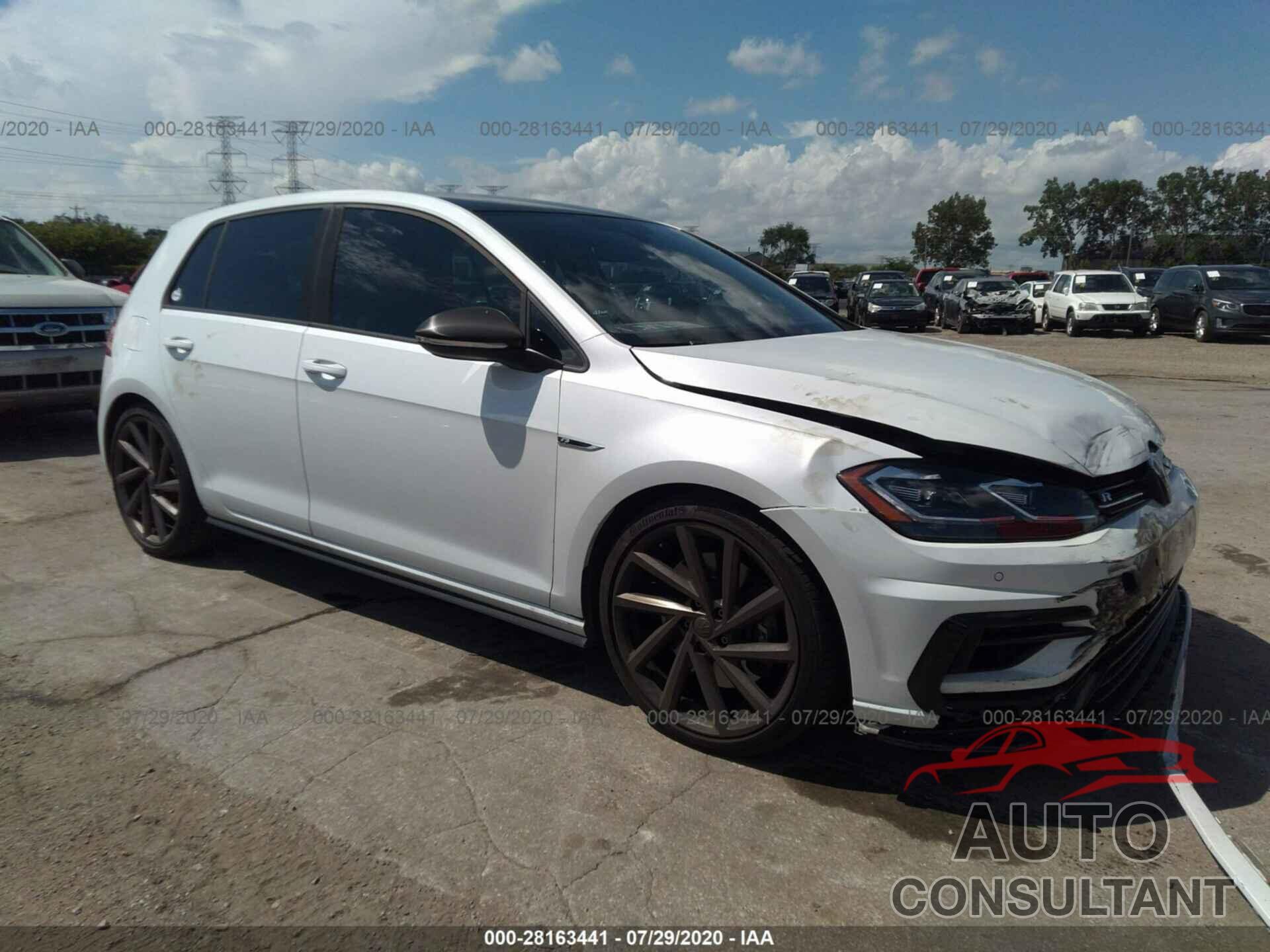 VOLKSWAGEN GOLF R 2018 - WVWWF7AU1JW068437