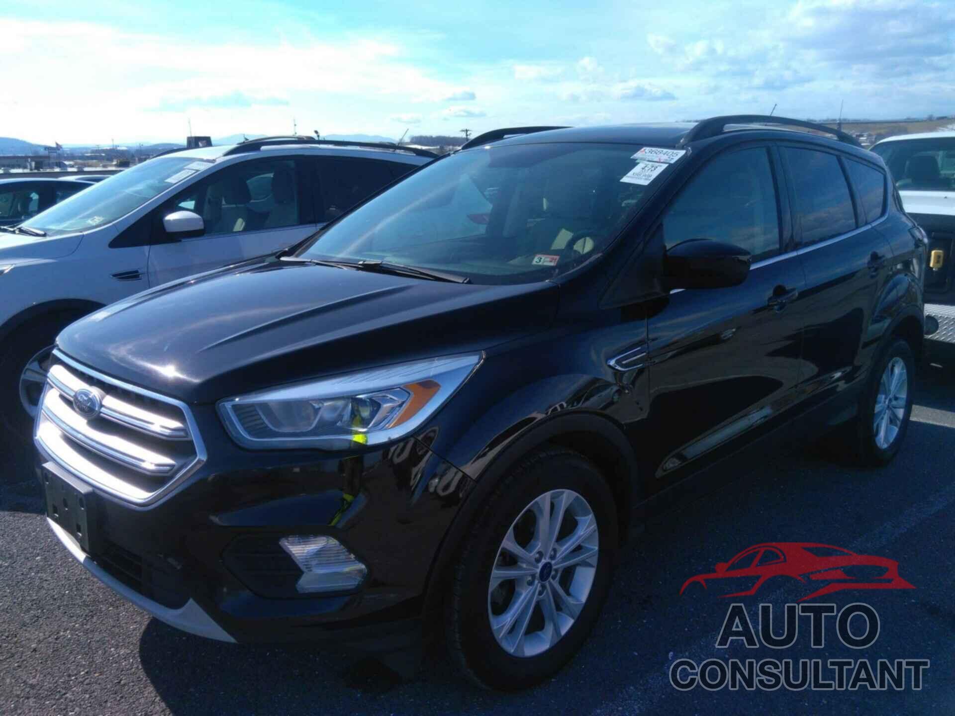 FORD ESCAPE 2017 - 1FMCU0GD7HUC55853