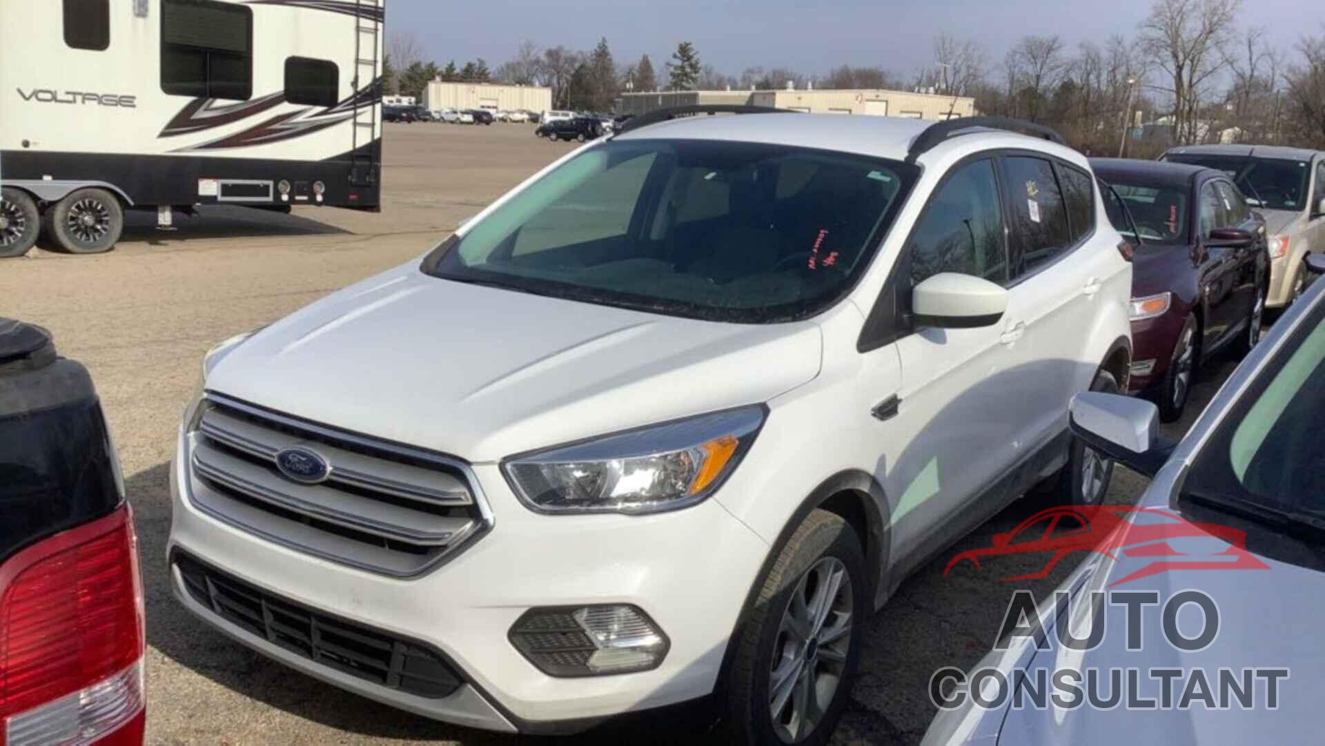 FORD ESCAPE 2018 - 1FMCU9GDXJUC38393