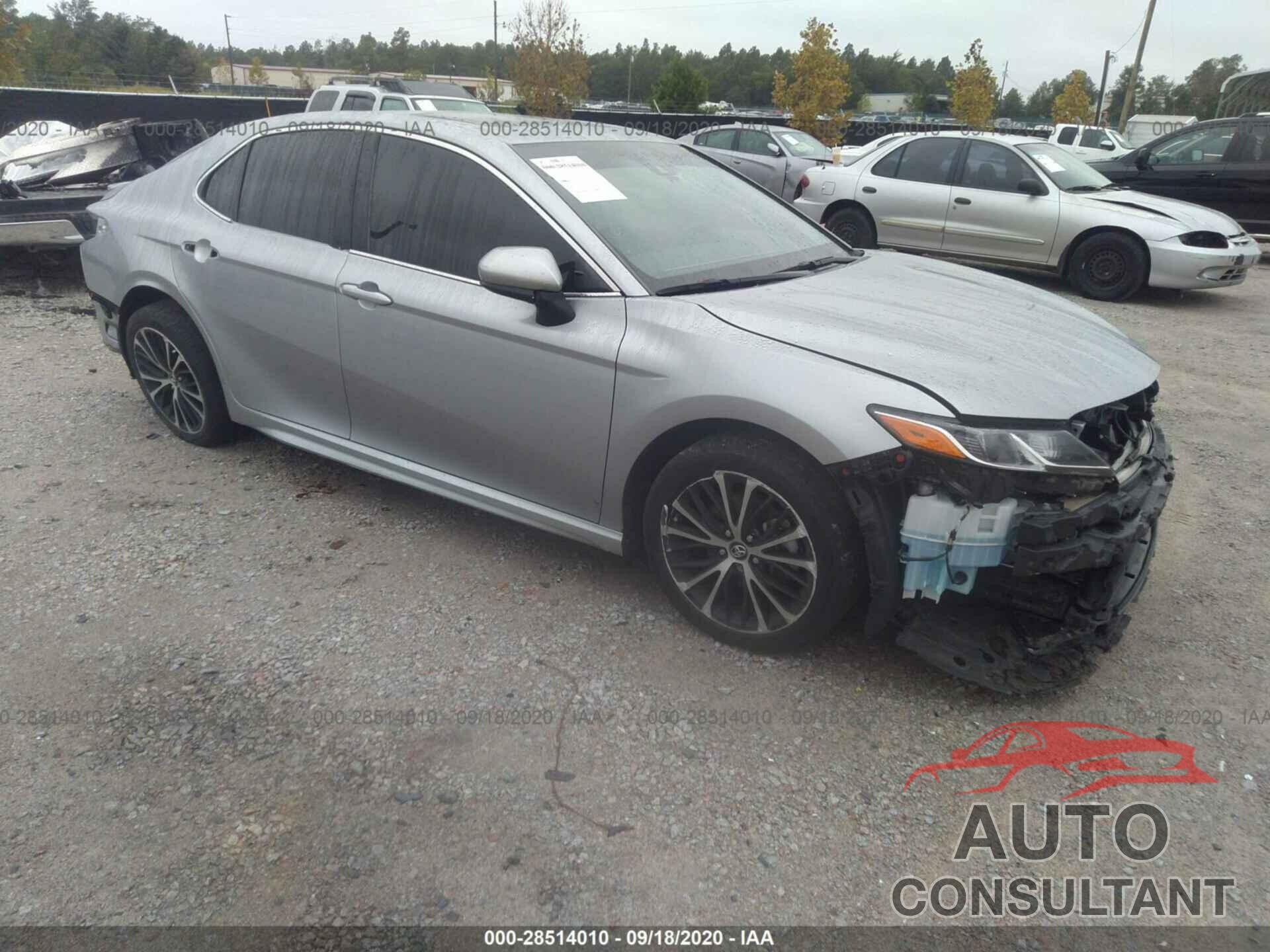 TOYOTA CAMRY 2018 - 4T1B11HK4JU147039
