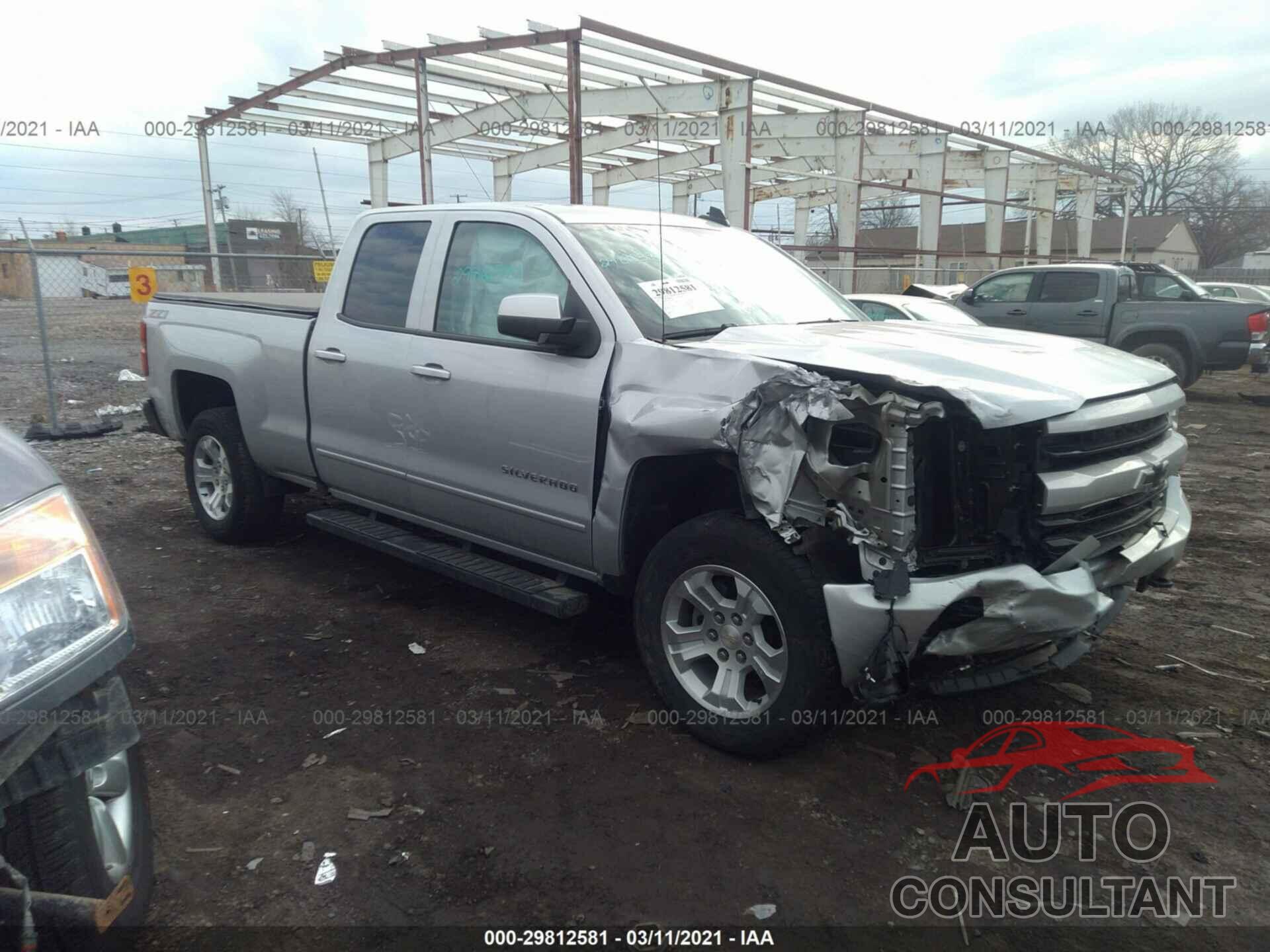 CHEVROLET SILVERADO 1500 2018 - 1GCVKREC4JZ378939
