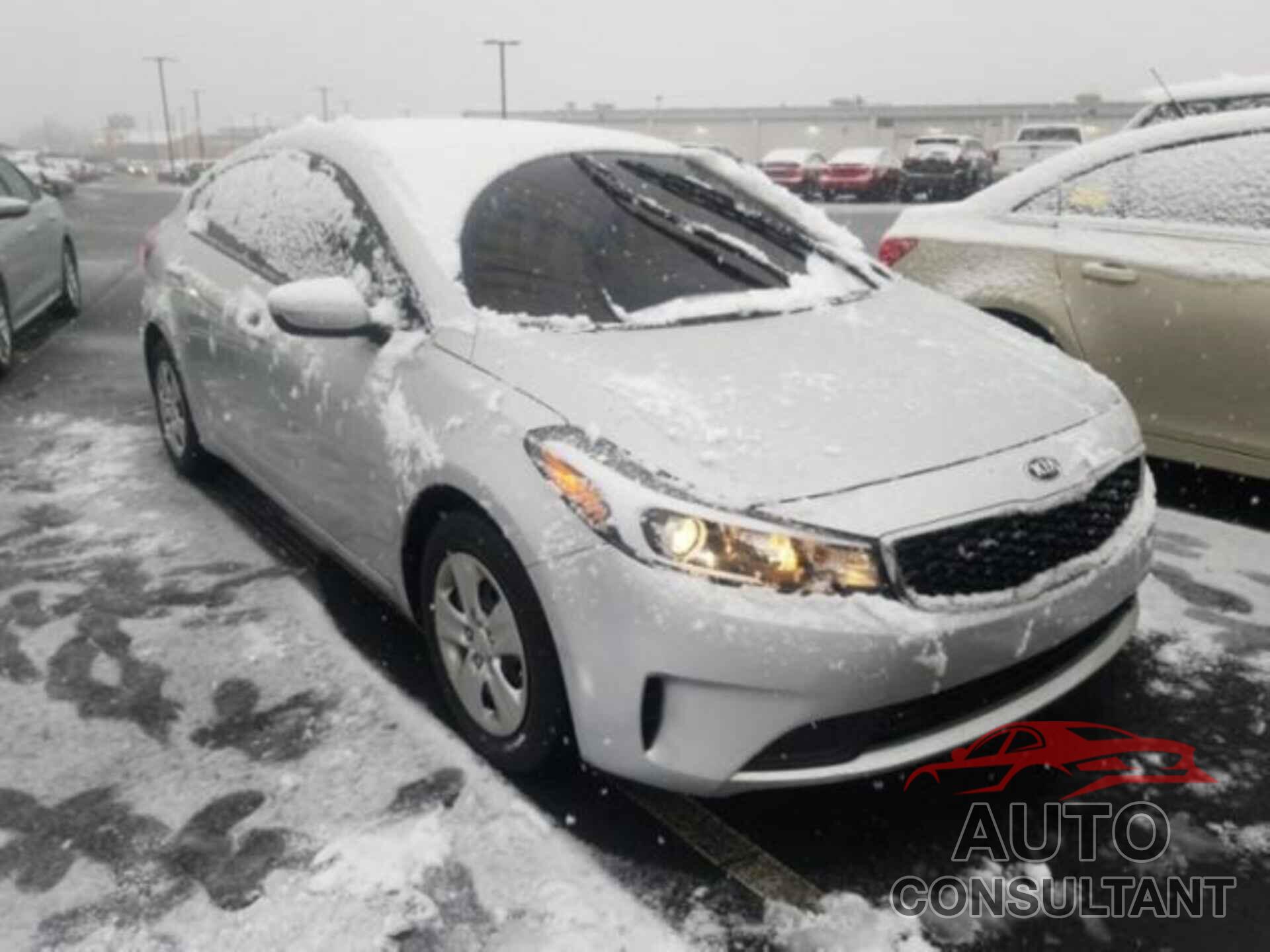 KIA FORTE 2018 - 3KPFL4A71JE230305