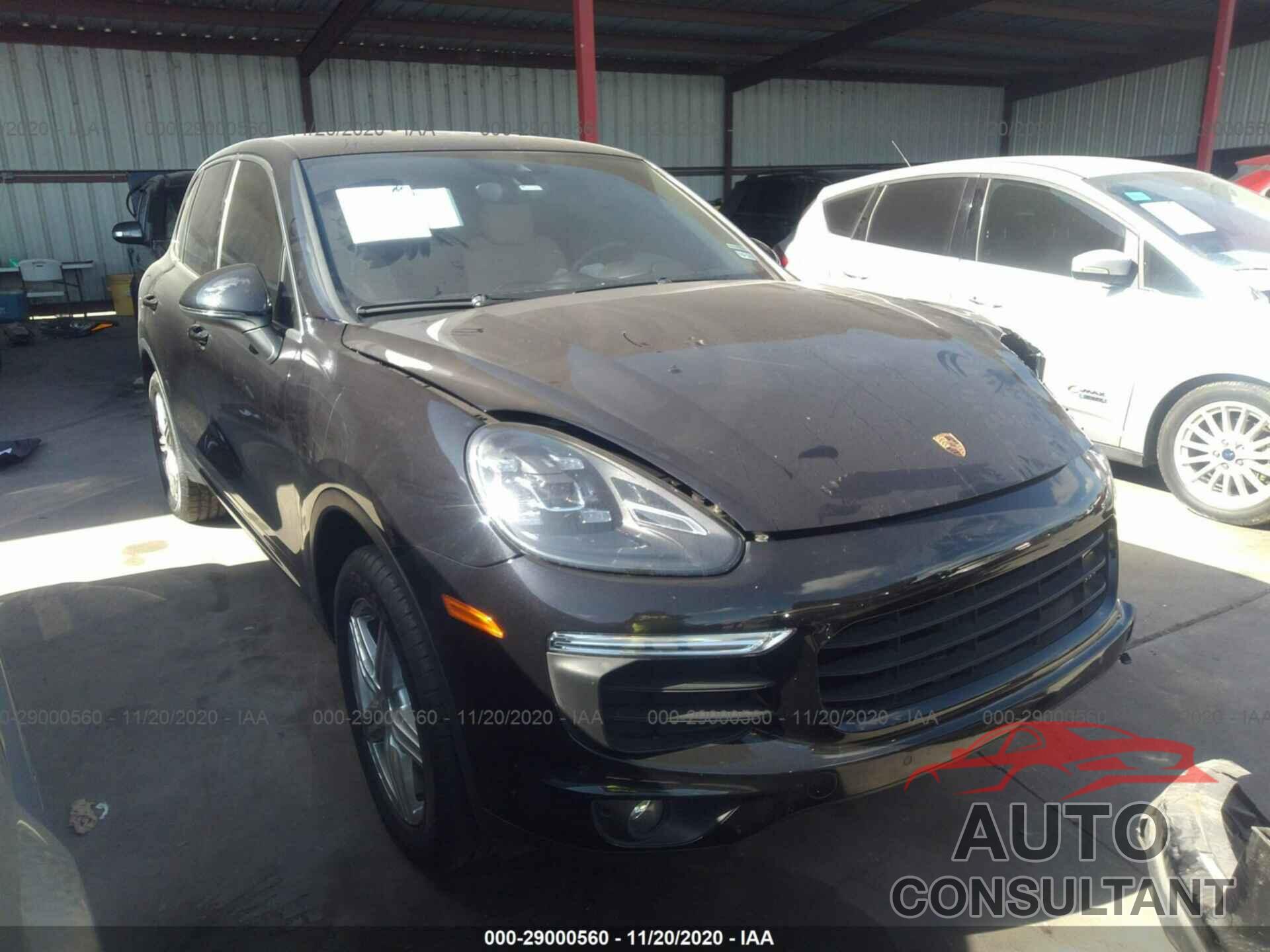 PORSCHE CAYENNE 2016 - WP1AA2A29GKA36392