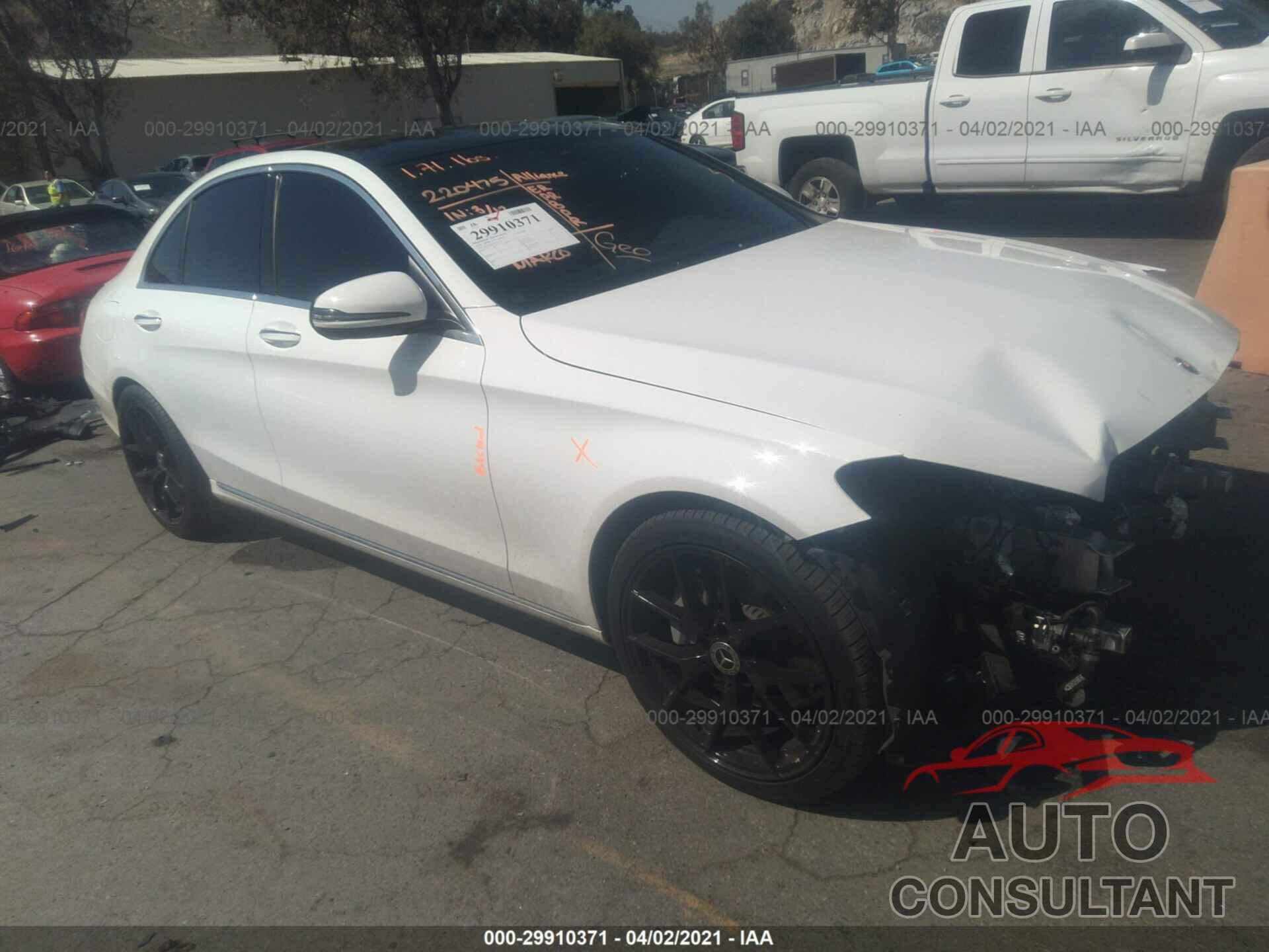MERCEDES-BENZ C-CLASS 2018 - 55SWF4JB1JU255225