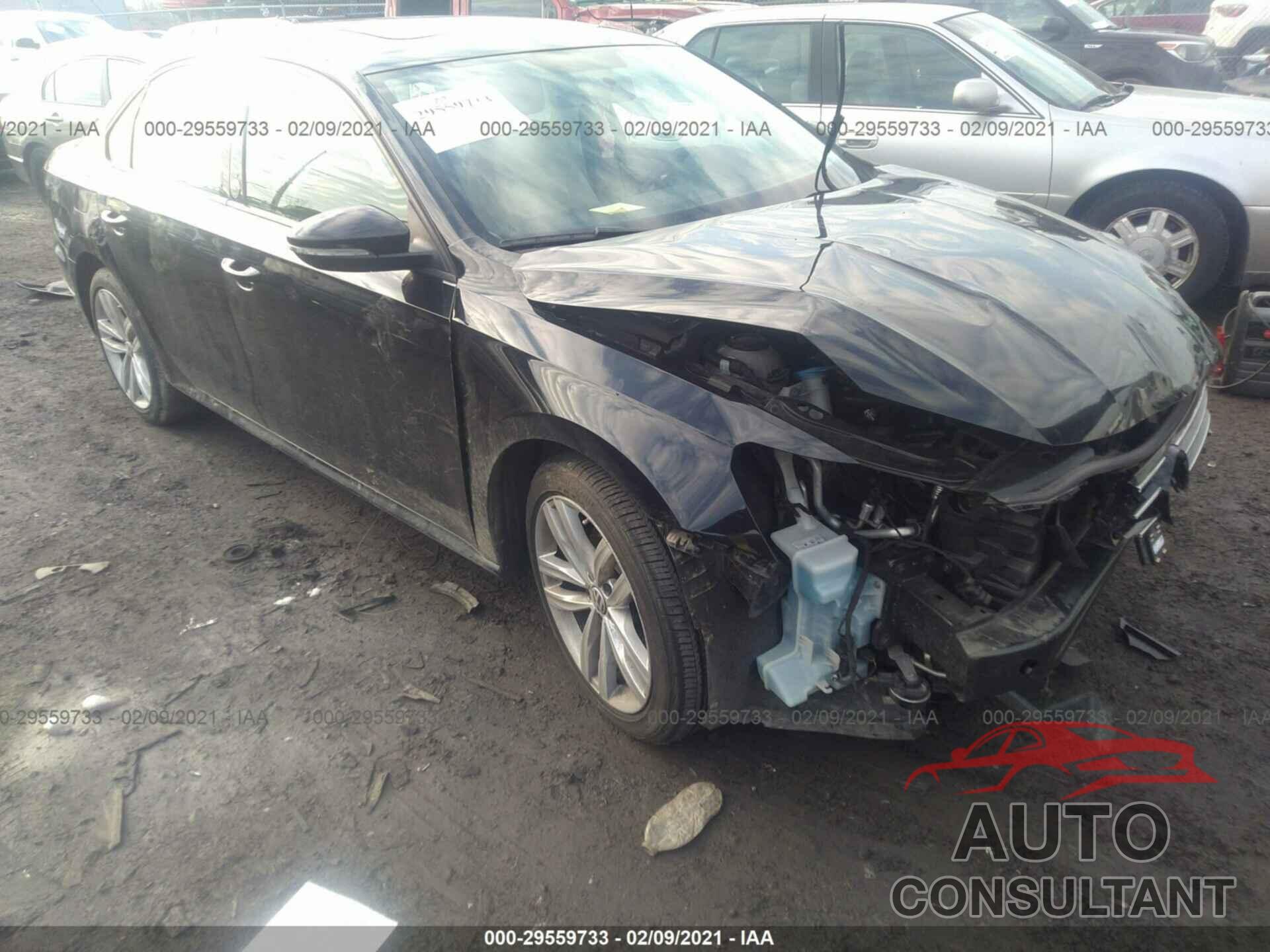 VOLKSWAGEN PASSAT 2019 - 1VWLA7A32KC000821