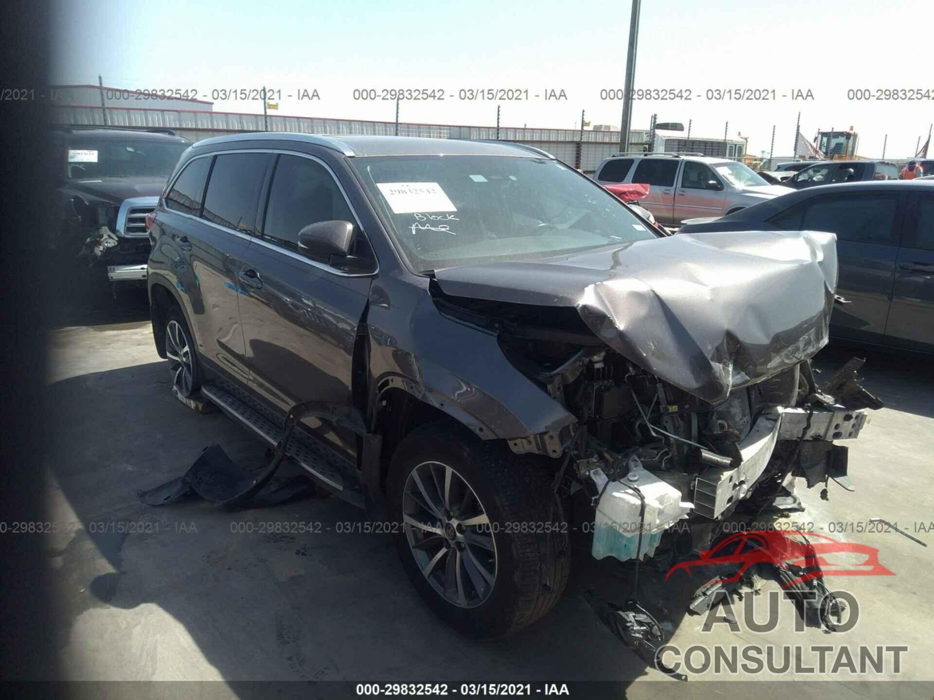 TOYOTA HIGHLANDER 2018 - 5TDKZRFH8JS544602