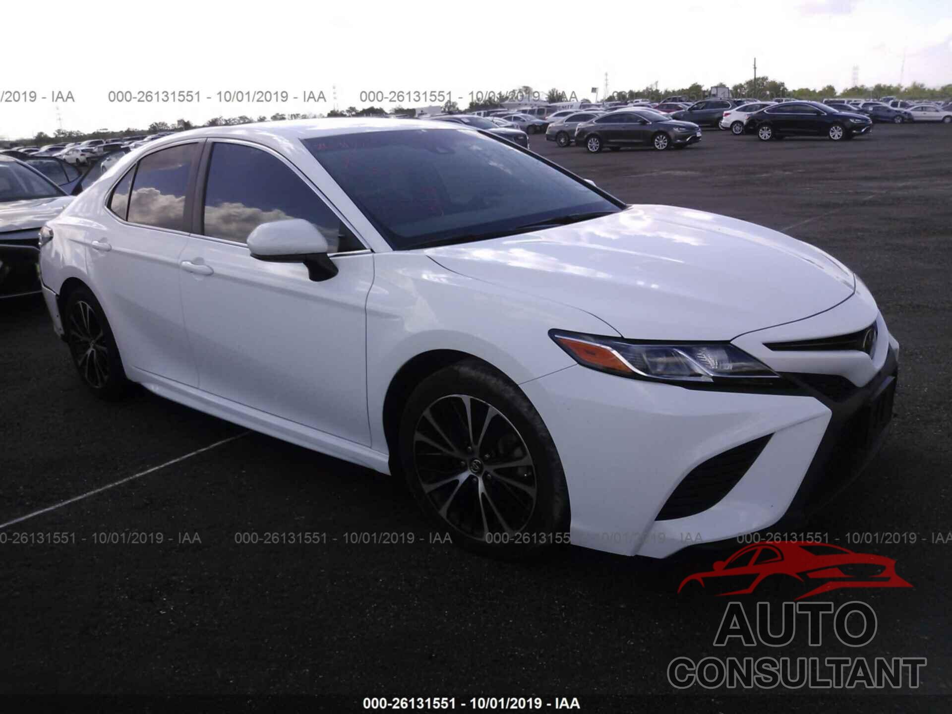 TOYOTA CAMRY 2018 - 4T1B11HK9JU656544