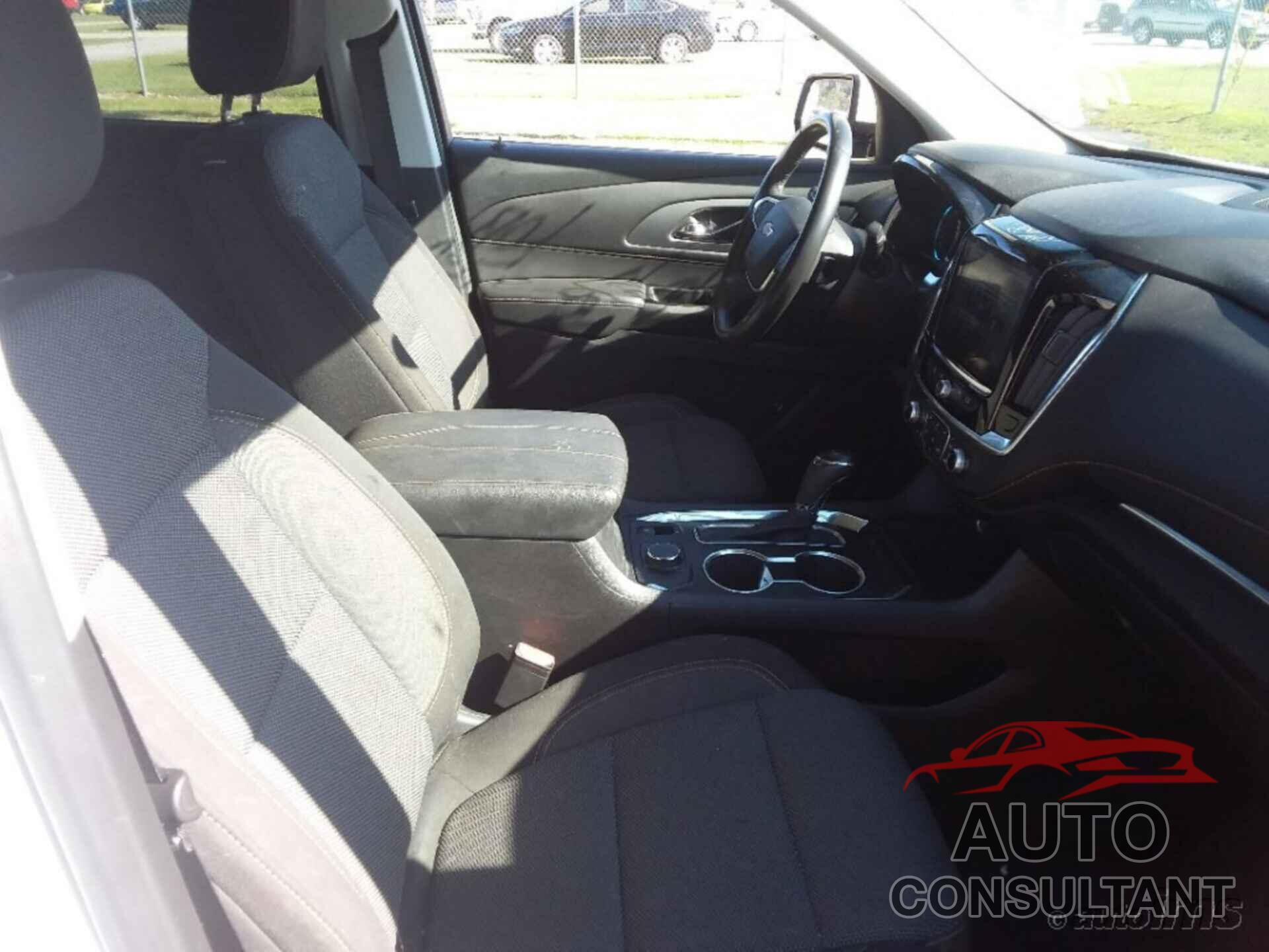 CHEVROLET TRAVERSE 2019 - 1GNERGKW9KJ236222