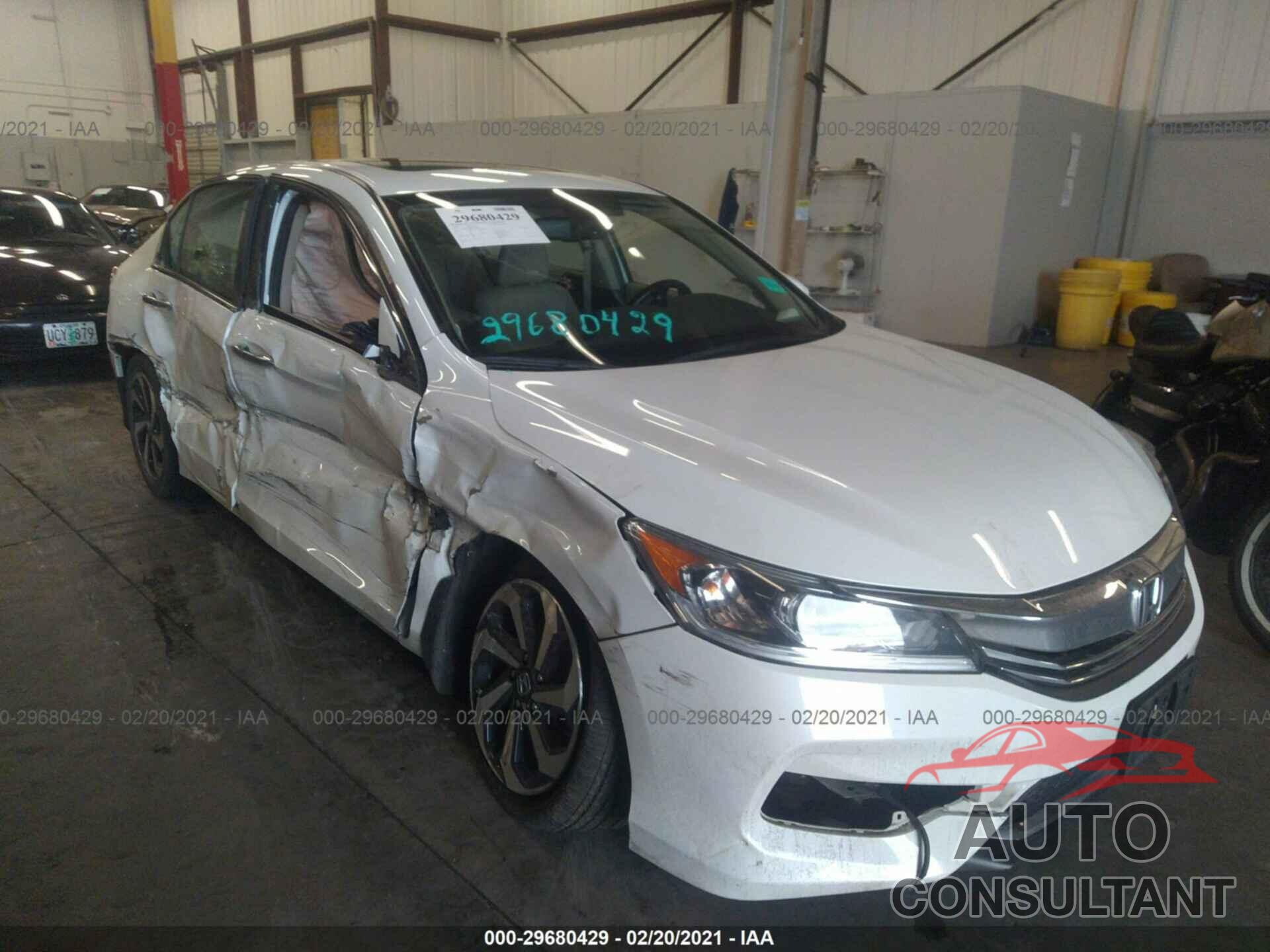 HONDA ACCORD SEDAN 2017 - 1HGCR2F80HA043482