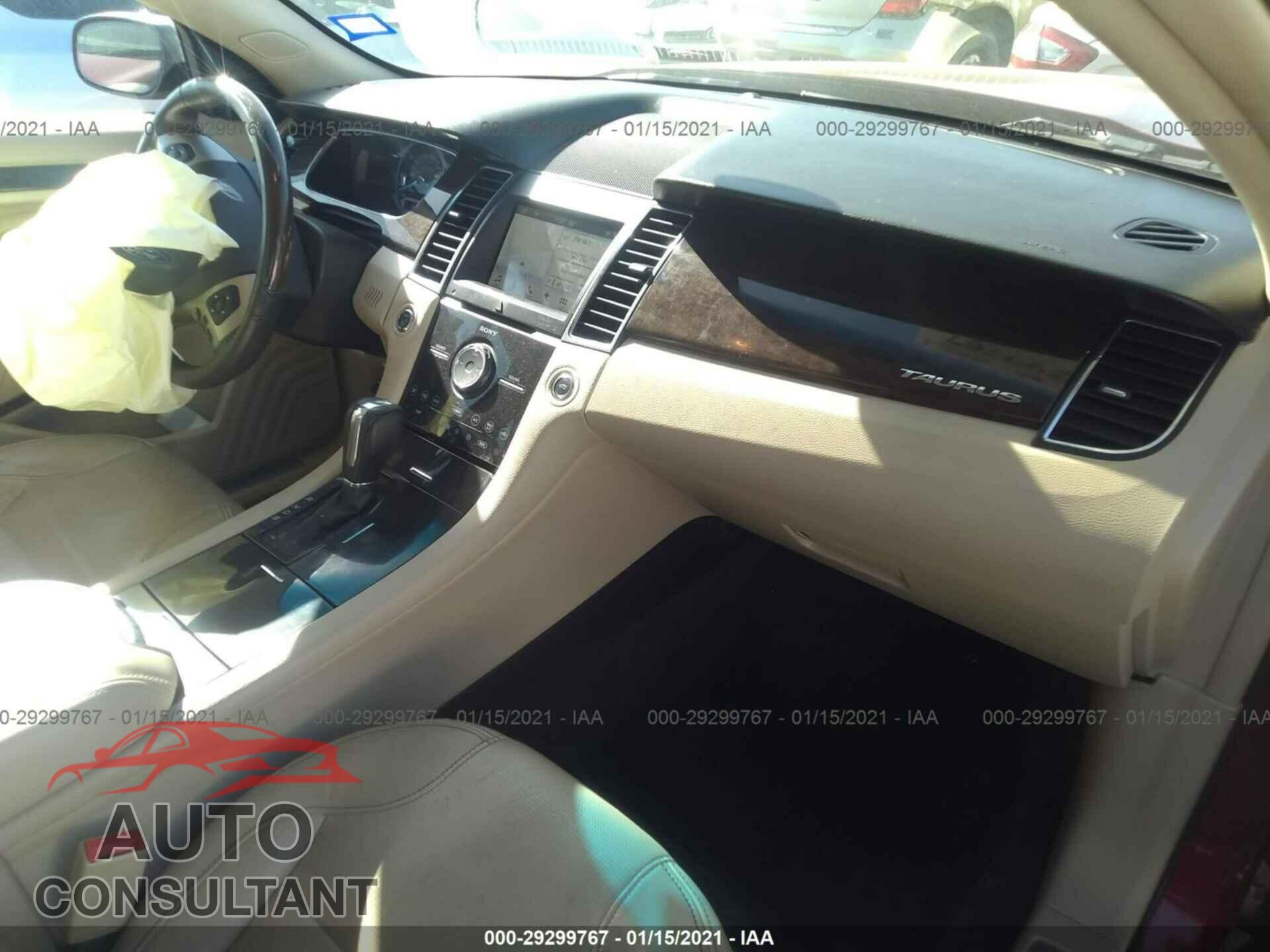 FORD TAURUS 2017 - 1FAHP2F81HG104643
