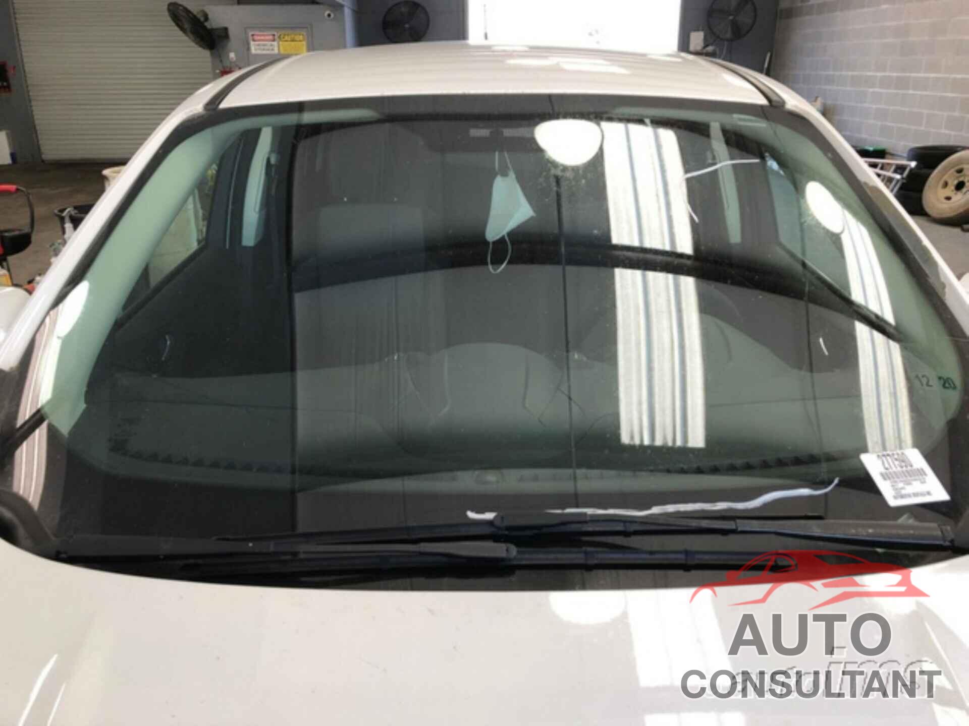 FORD ESCAPE 2017 - 1FMCU0GD2HUB83010