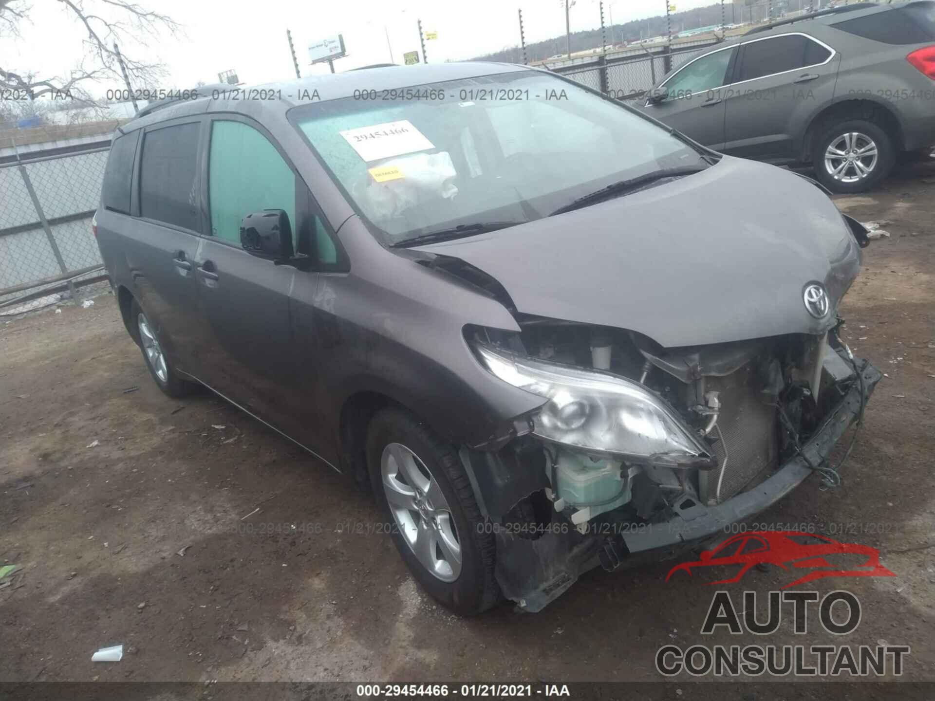 TOYOTA SIENNA 2016 - 5TDKK3DC5GS757475