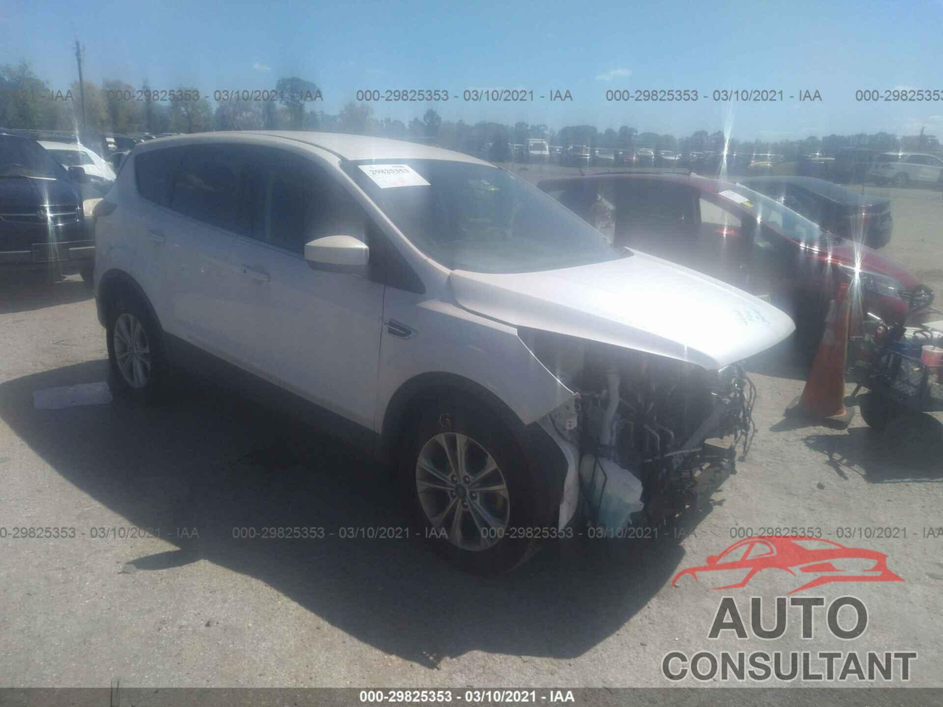 FORD ESCAPE 2019 - 1FMCU0GD7KUB21125