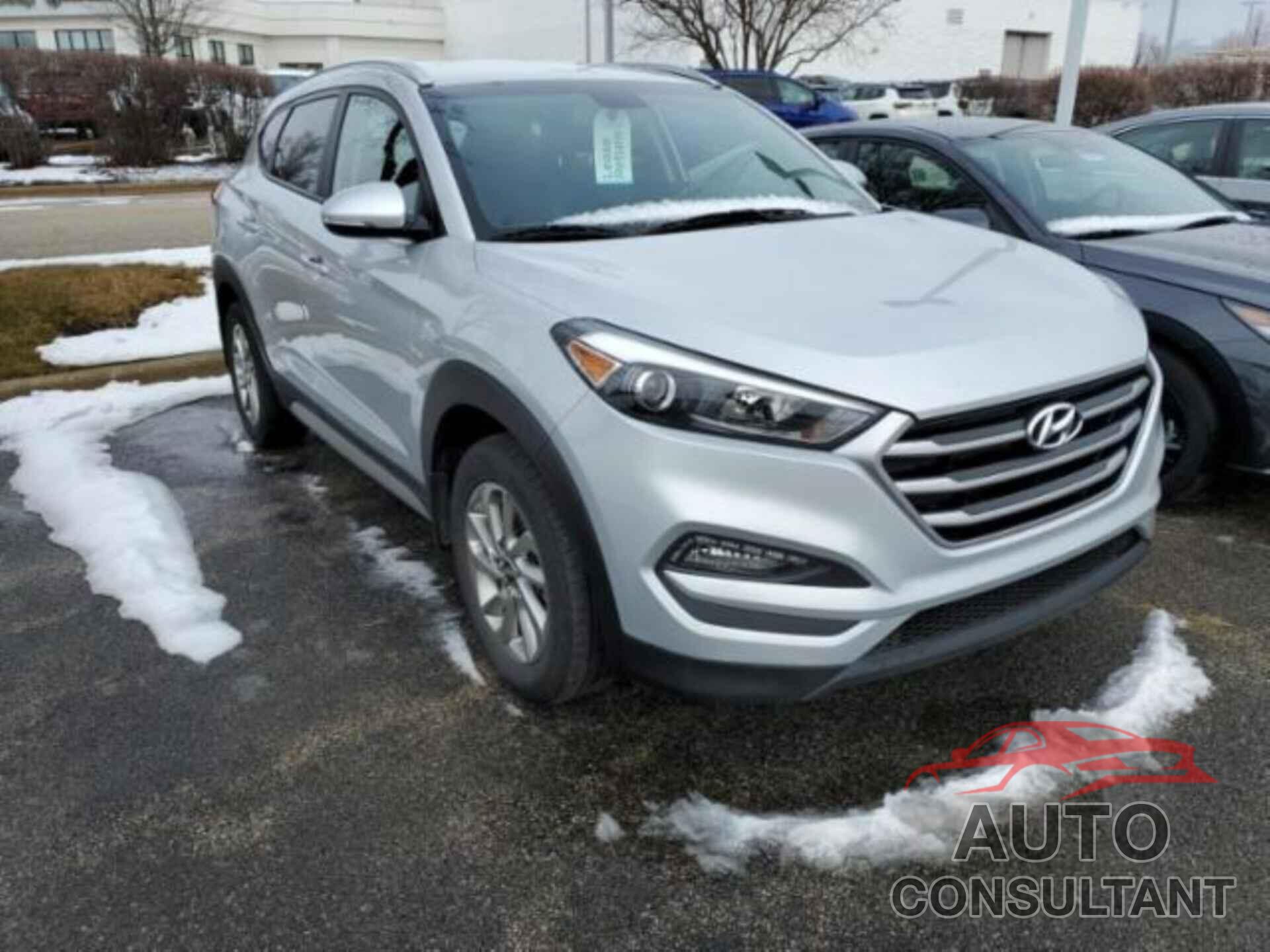 HYUNDAI TUCSON 2017 - KM8J3CA41HU464803