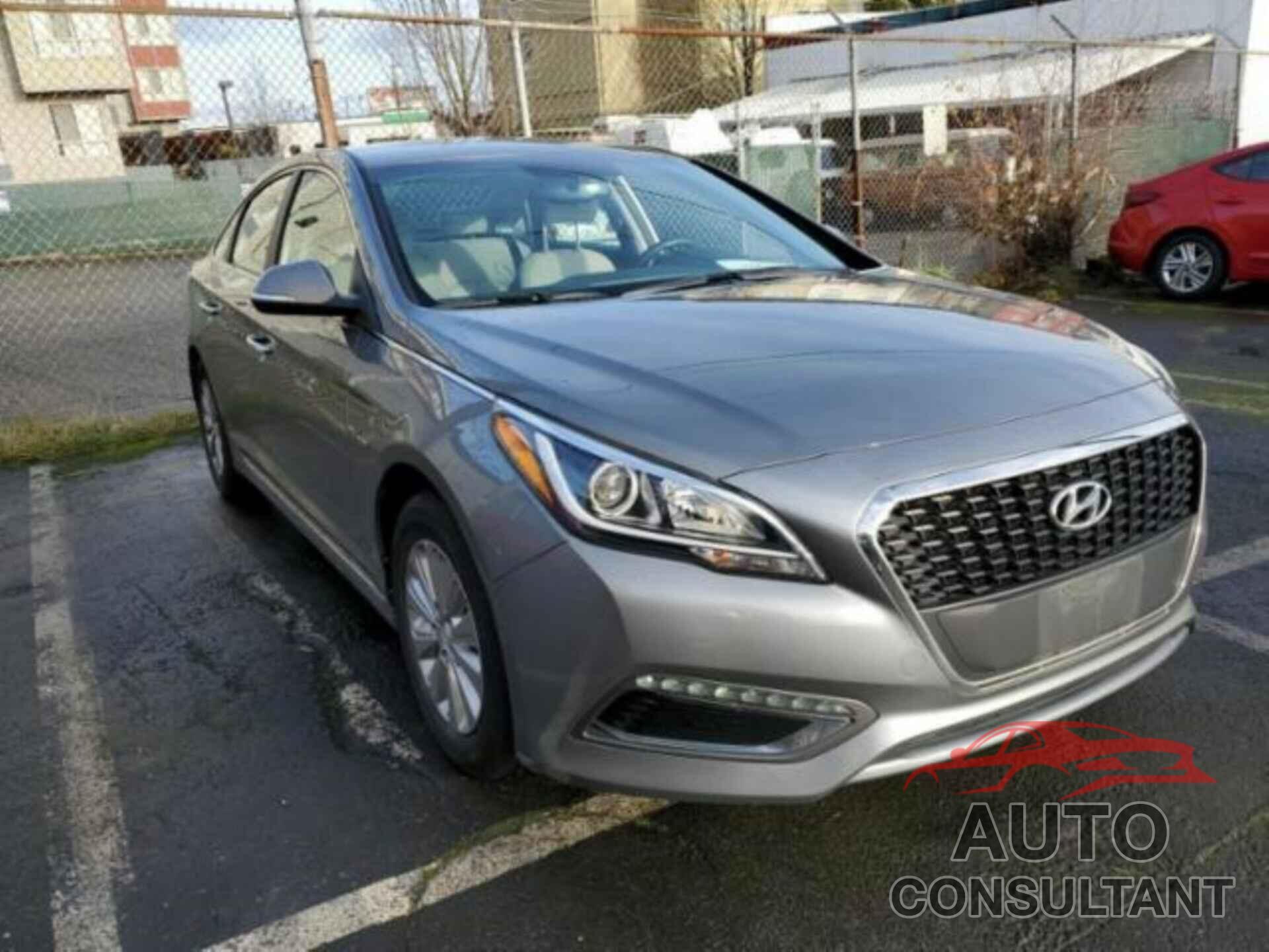 HYUNDAI SONATA HYBRID 2017 - KMHE24L3XHA072404