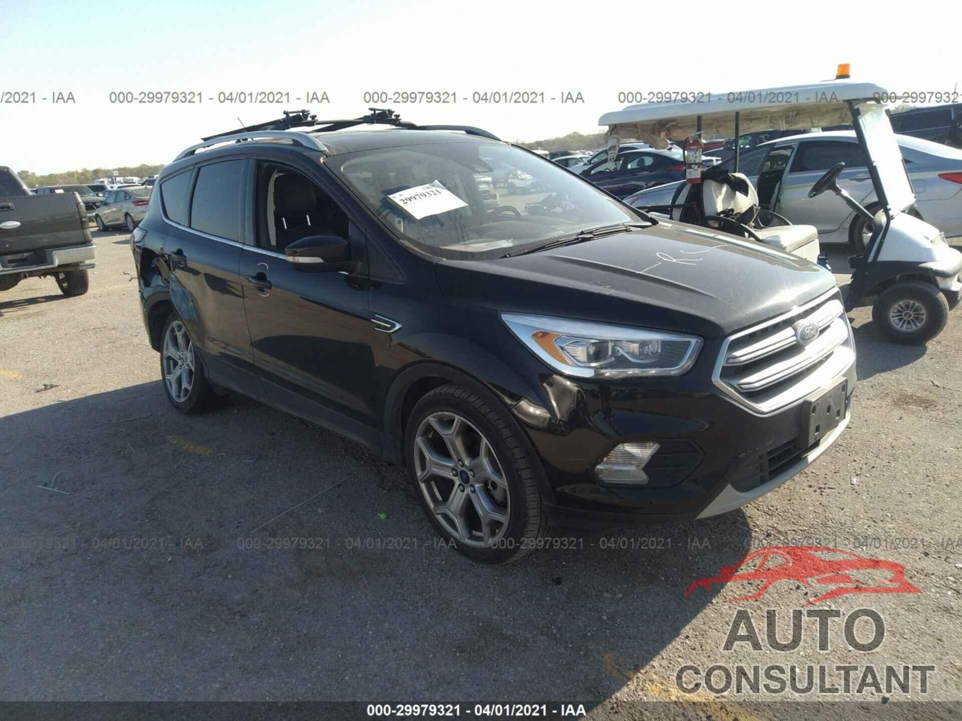 FORD ESCAPE 2017 - 1FMCU0J94HUA49619