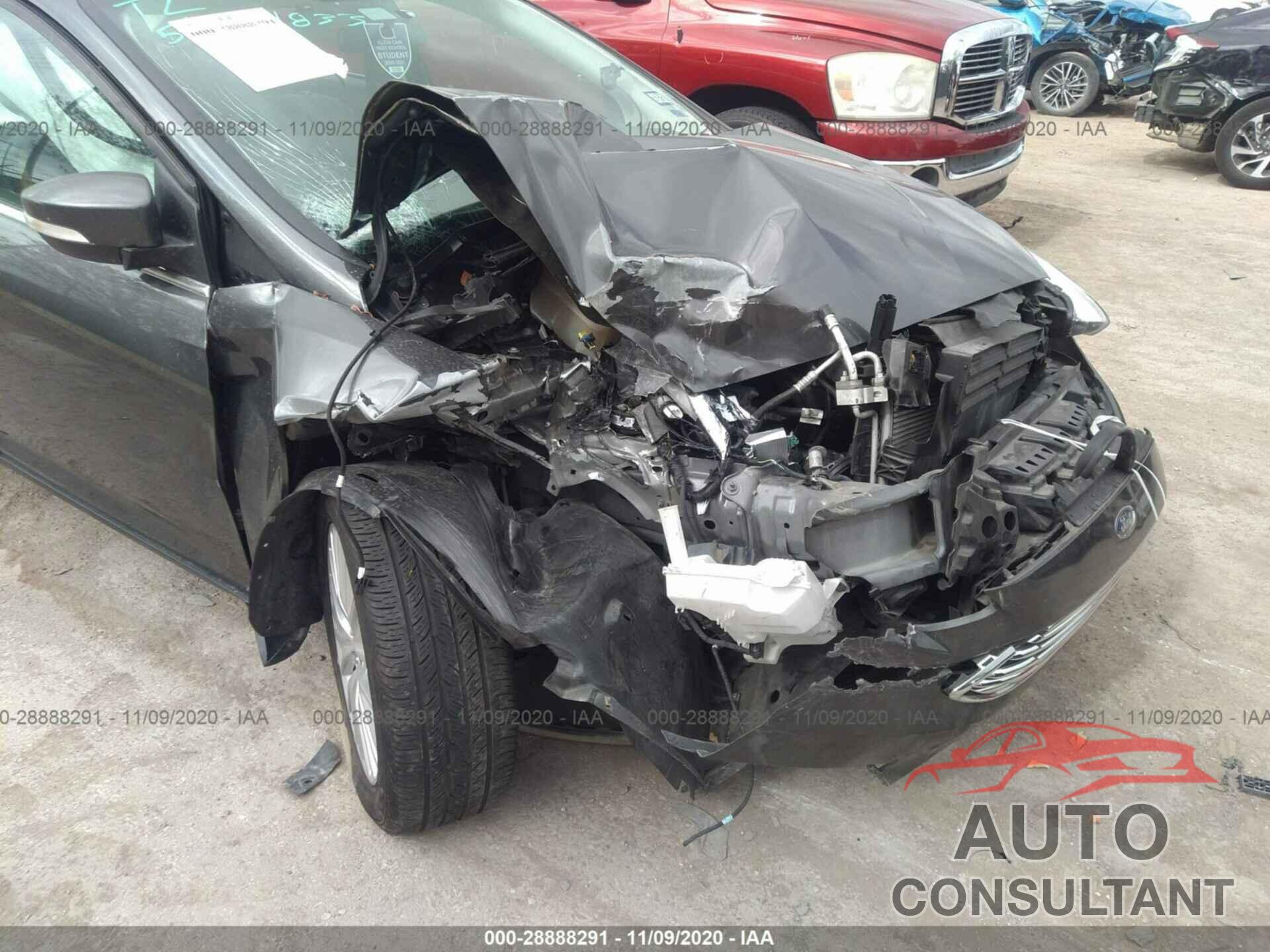 FORD FOCUS 2018 - 1FADP3J25JL246322