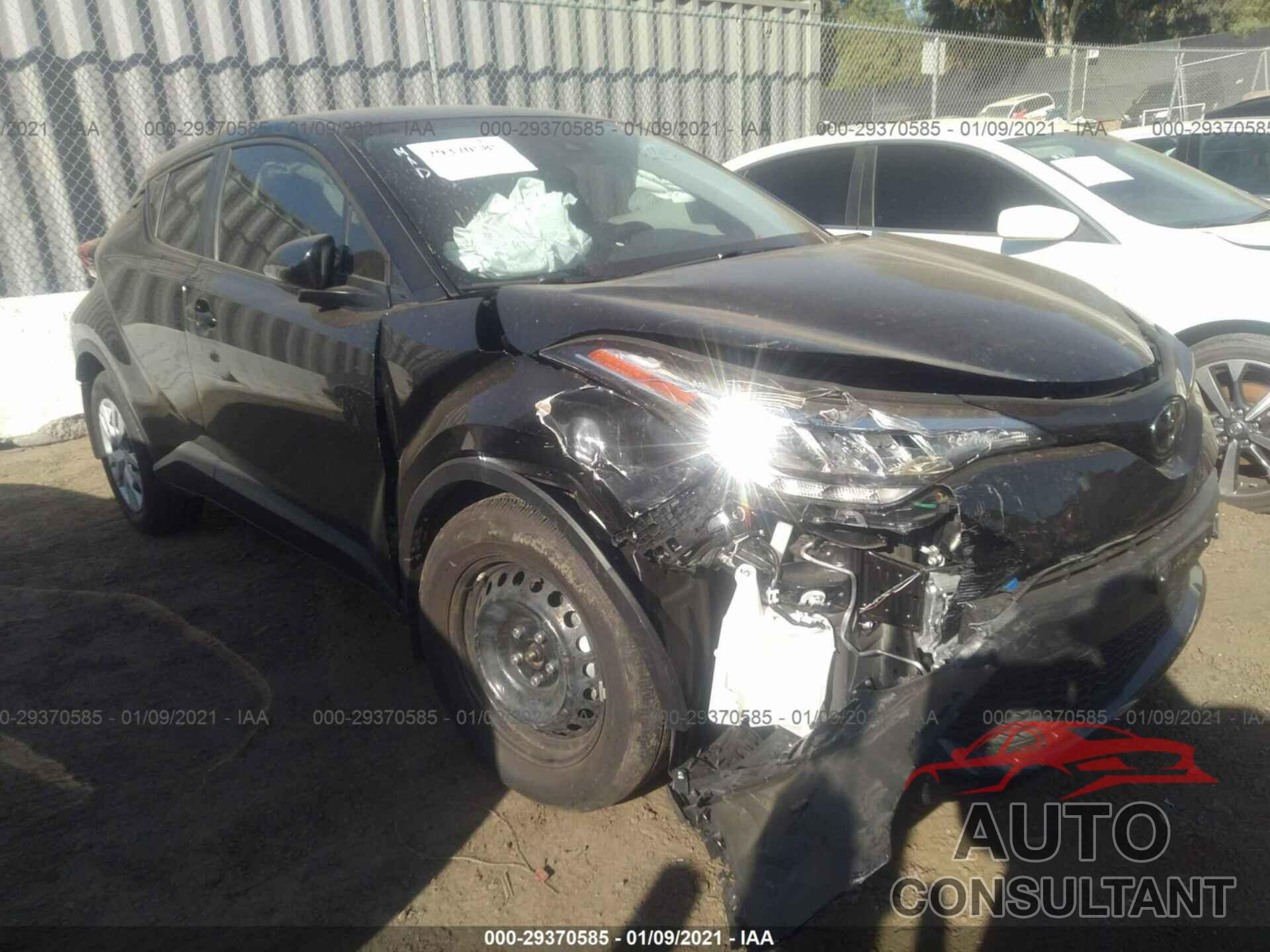 TOYOTA C-HR 2020 - JTNKHMBX1L1087565