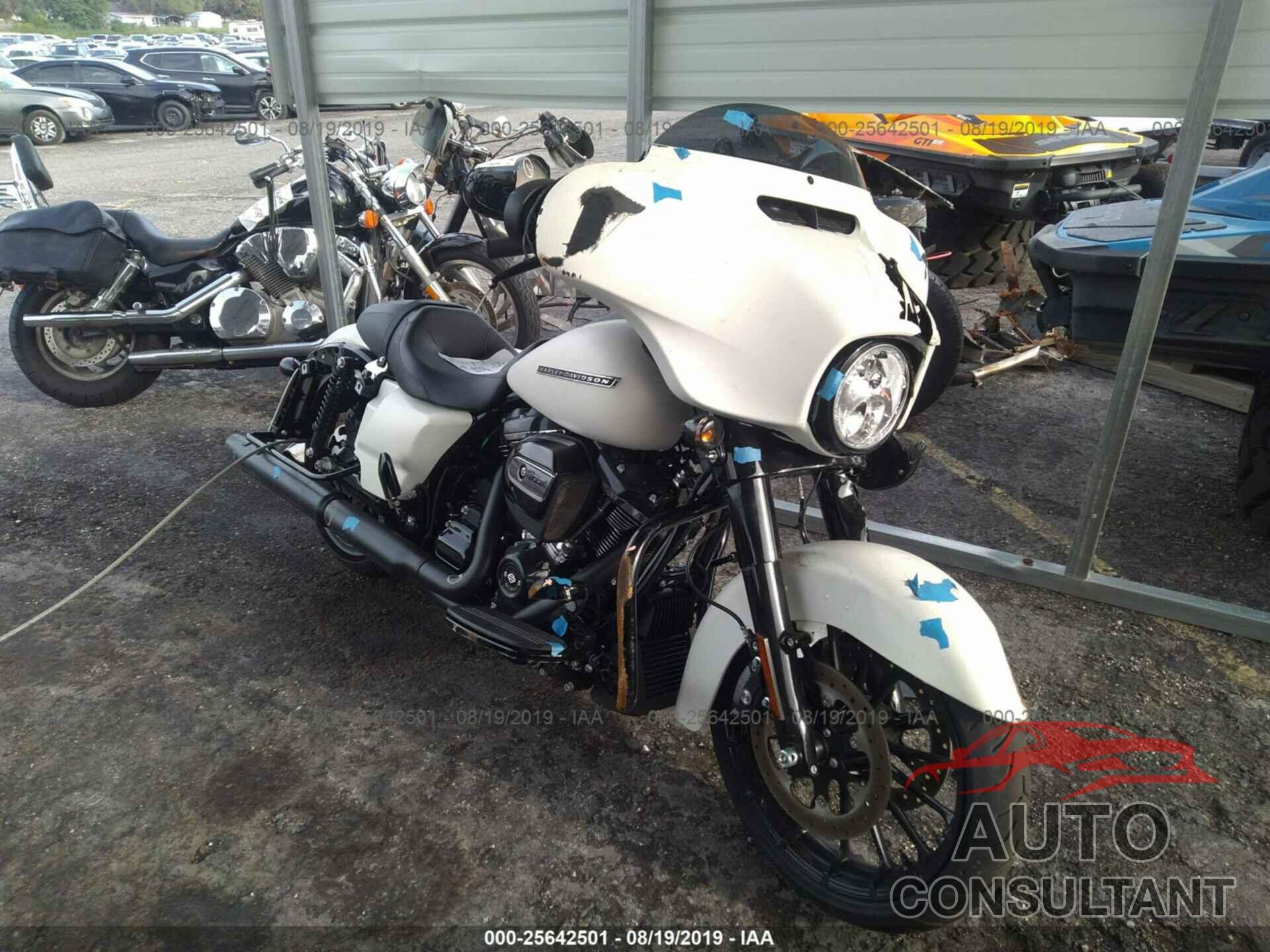 HARLEY-DAVIDSON FLHXS 2018 - 1HD1KRC18JB676739