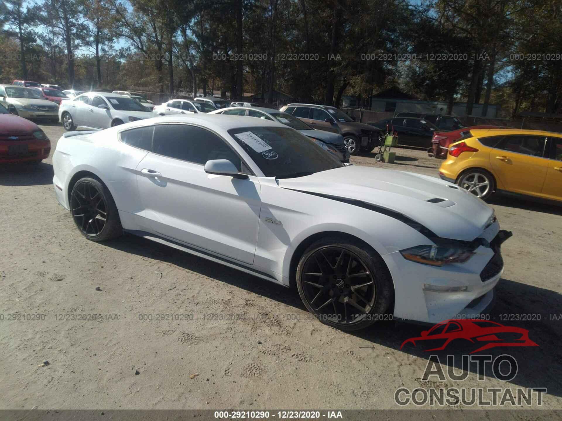 FORD MUSTANG 2018 - 1FA6P8CF9J5161879