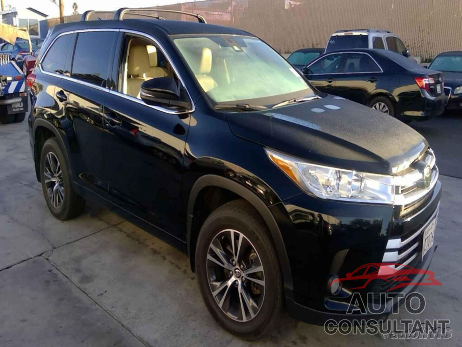 TOYOTA HIGHLANDER 2018 - 5TDBZRFH6JS891703
