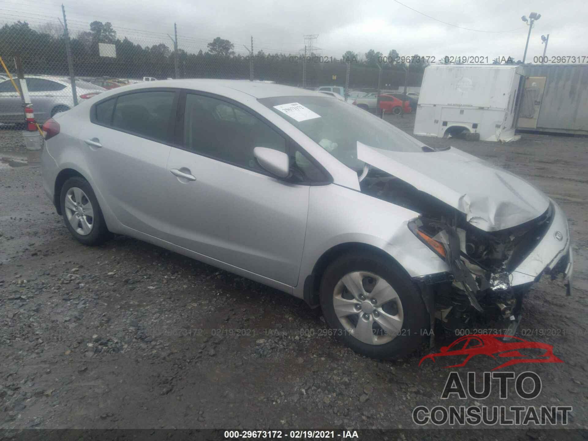 KIA FORTE 2018 - 3KPFK4A76JE268891