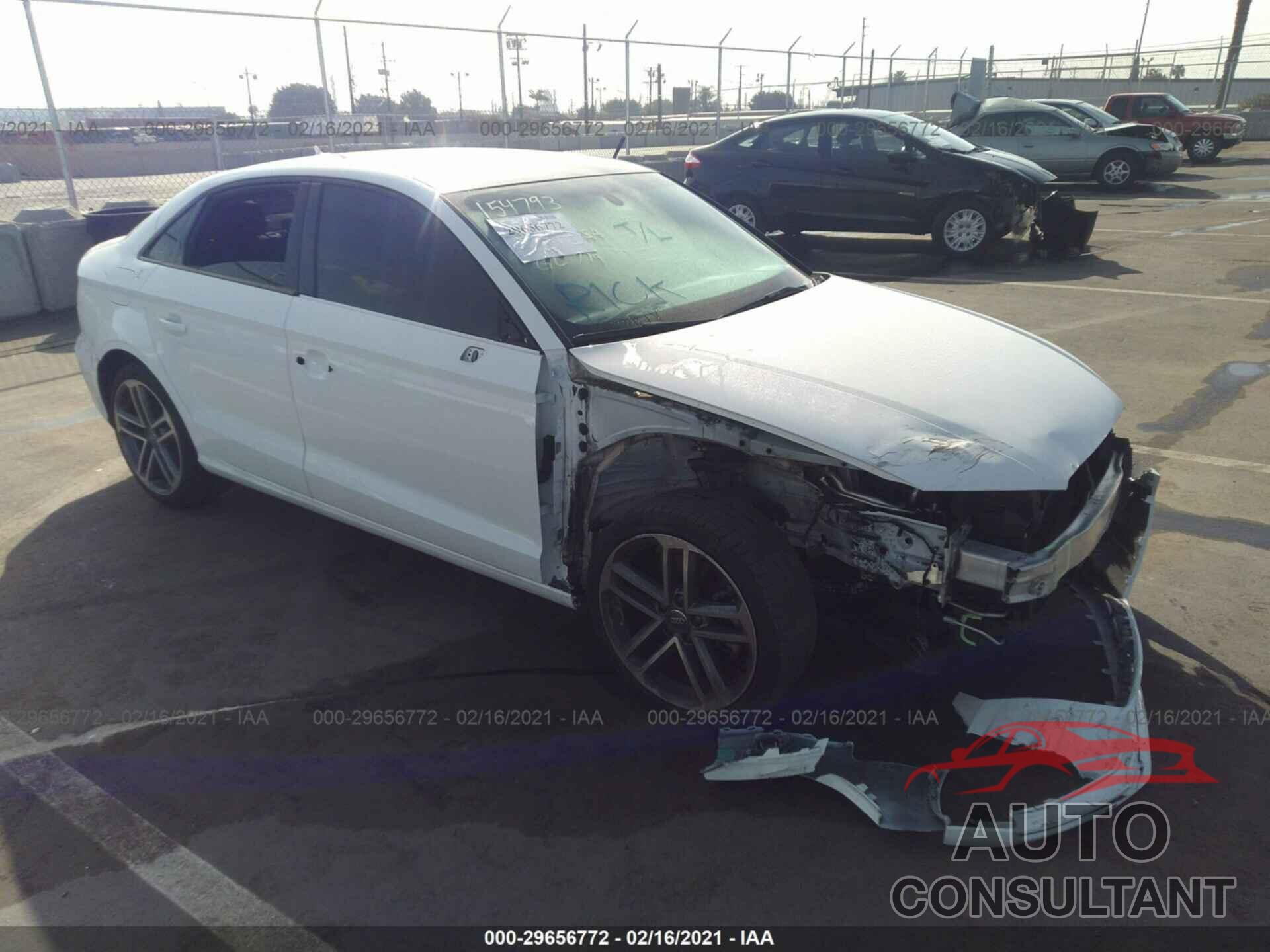 AUDI A3 SEDAN 2017 - WAUAUGFF1H1023447