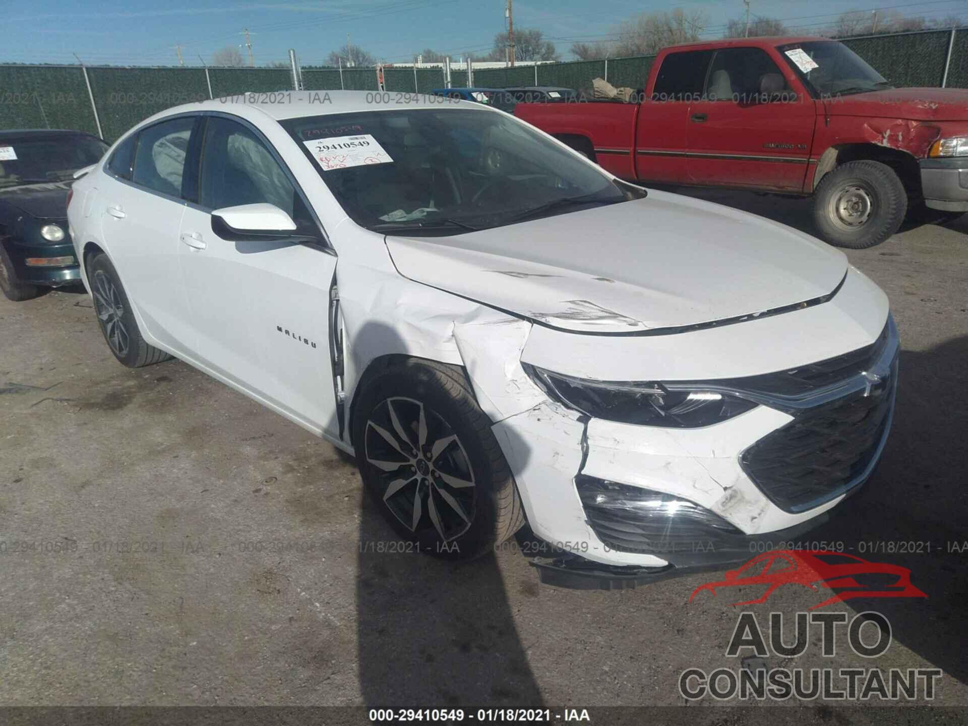 CHEVROLET MALIBU 2020 - 1G1ZG5ST5LF134696