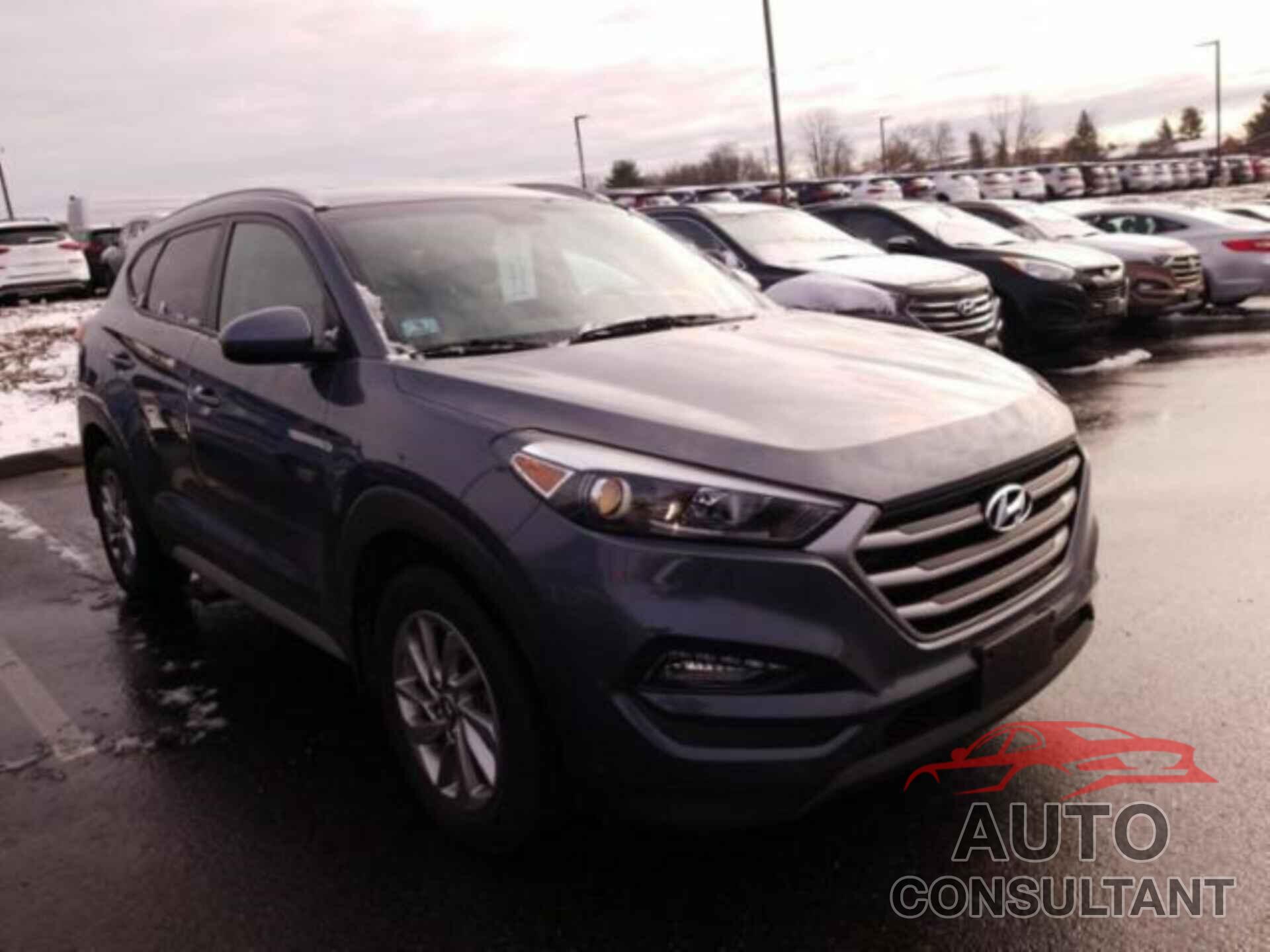 HYUNDAI TUCSON 2018 - KM8J3CA46JU677350