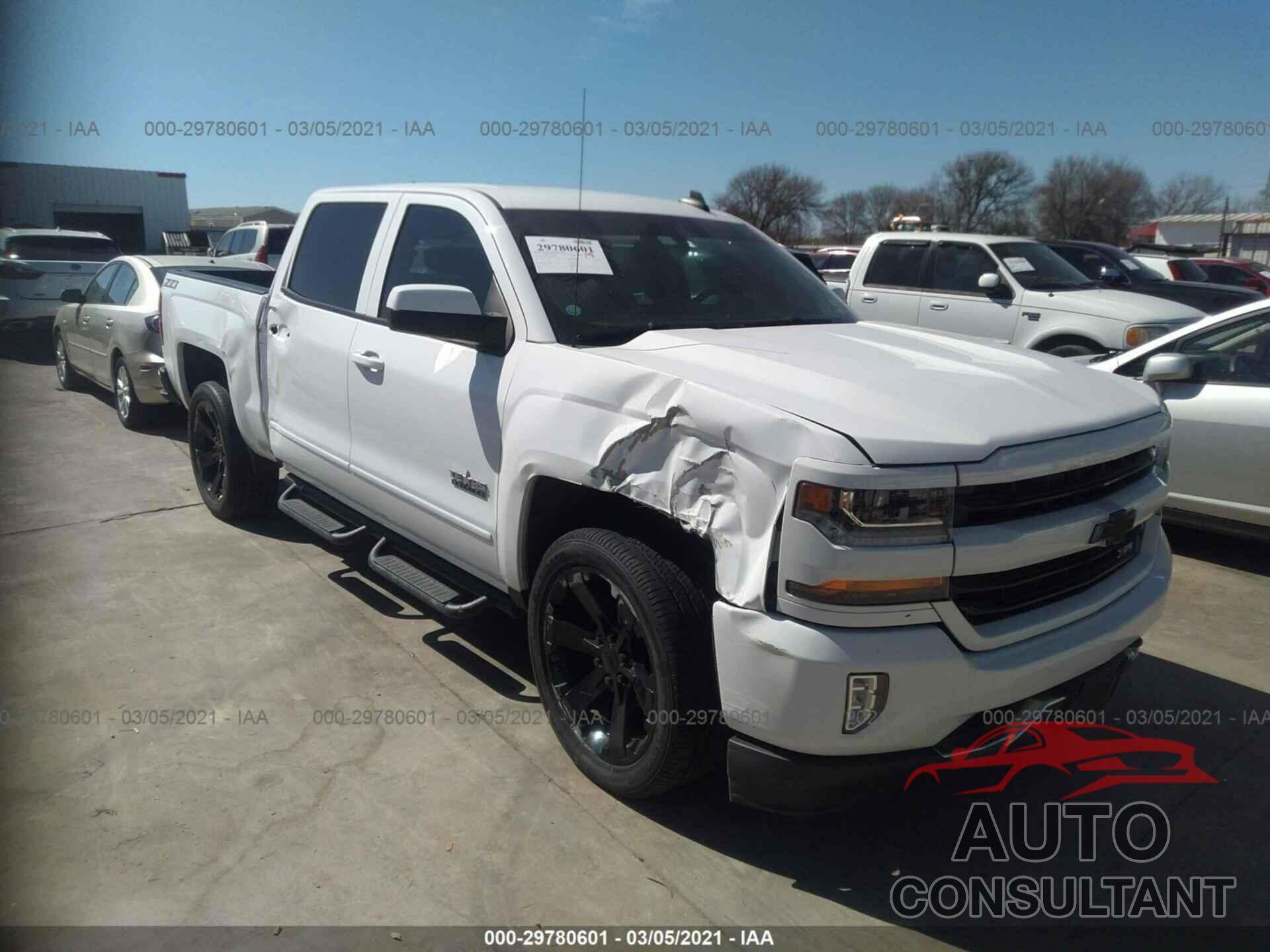 CHEVROLET SILVERADO 1500 2018 - 3GCUKREC2JG186818