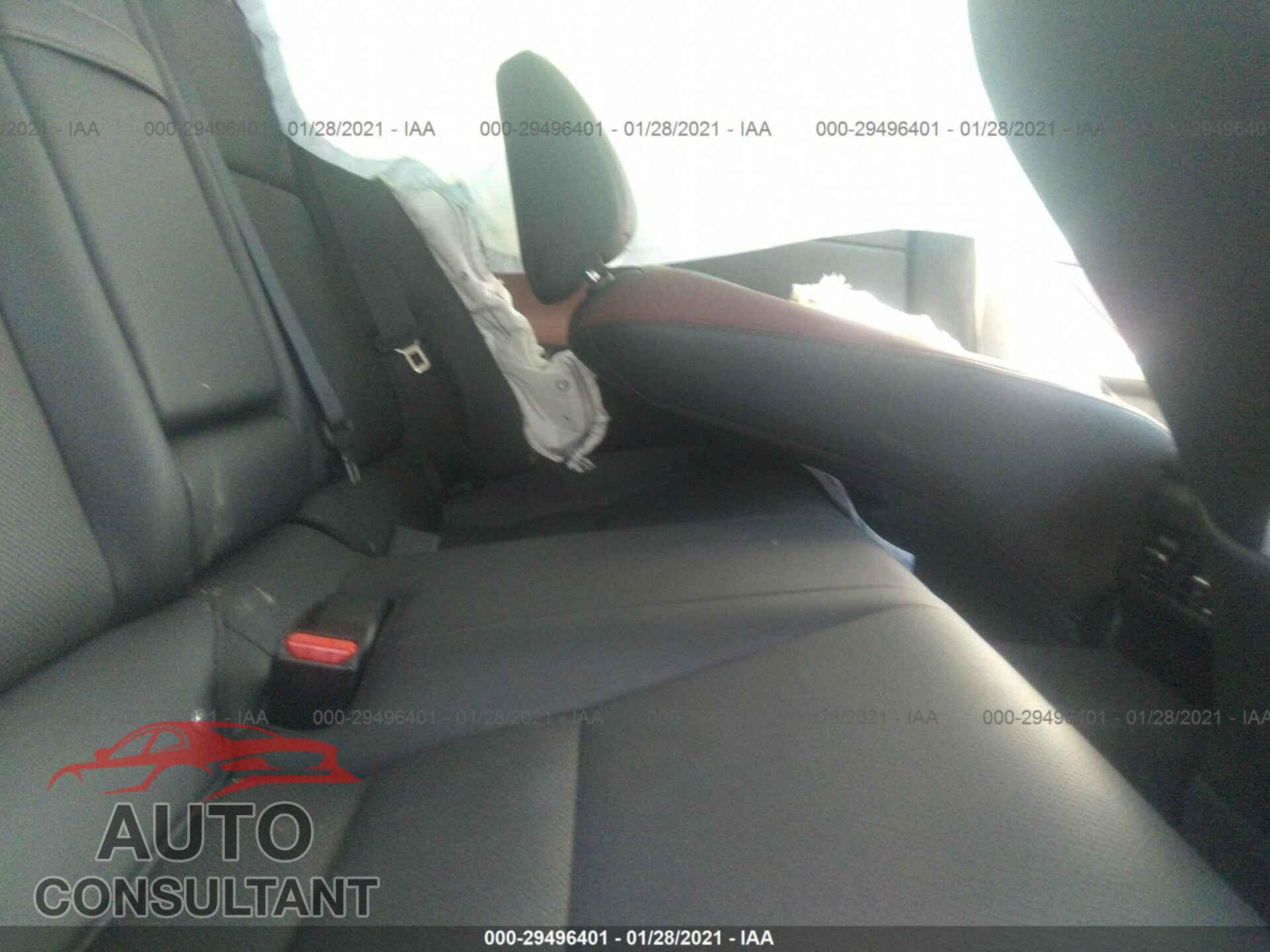 LEXUS IS 2017 - JTHBA1D26H5055654