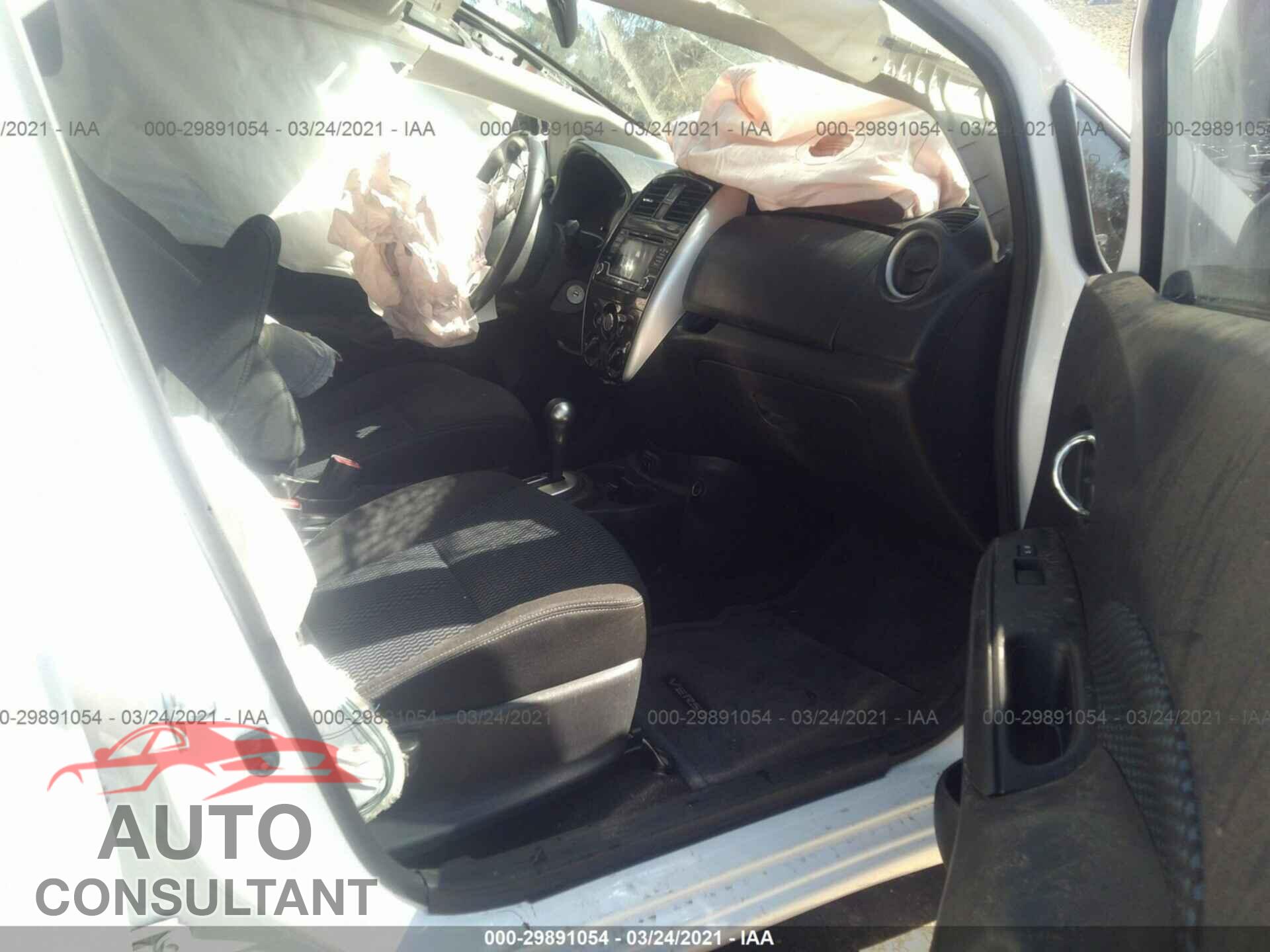 NISSAN VERSA NOTE 2017 - 3N1CE2CP3HL363039