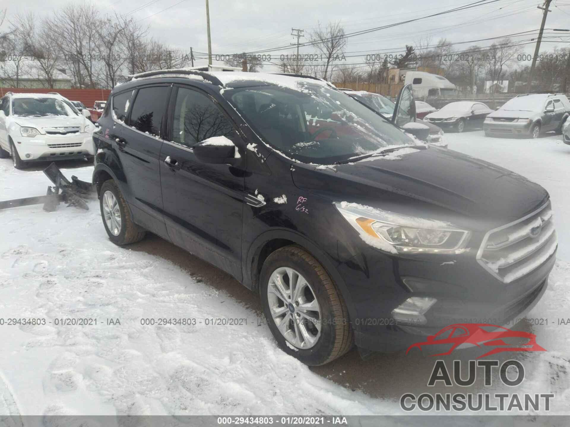 FORD ESCAPE 2017 - 1FMCU0GD4HUB77645