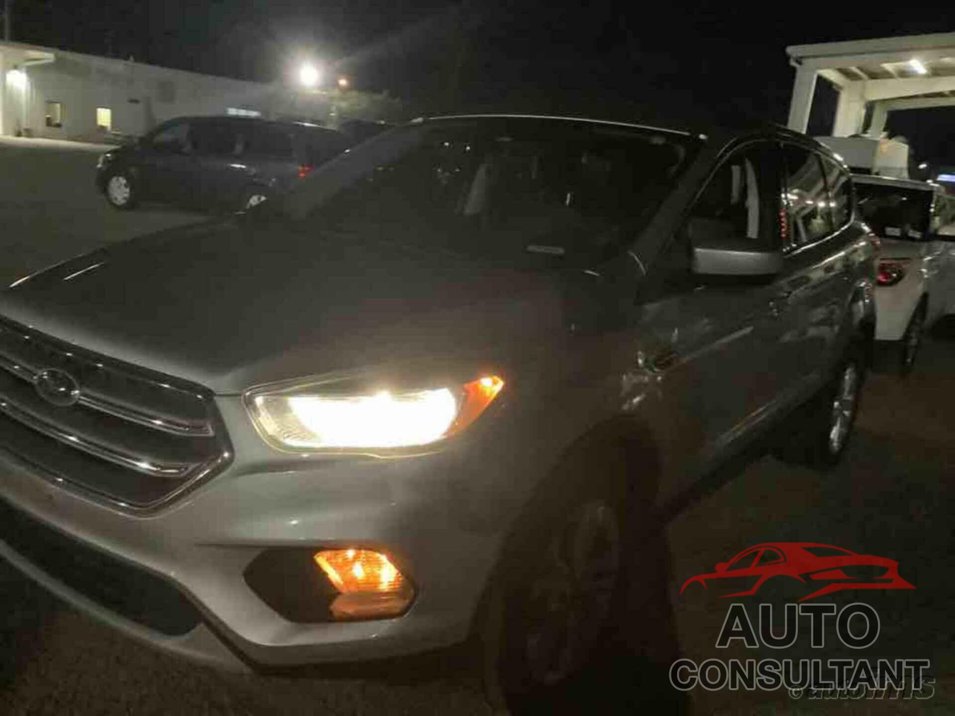 FORD ESCAPE 2017 - 1FMCU9GD6HUC66363