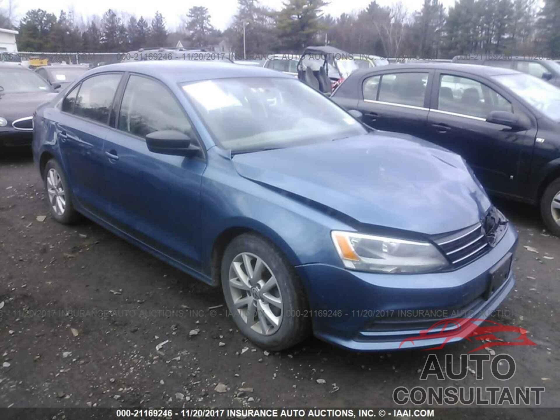 Volkswagen Jetta 2015 - 3VWD17AJ3FM316493