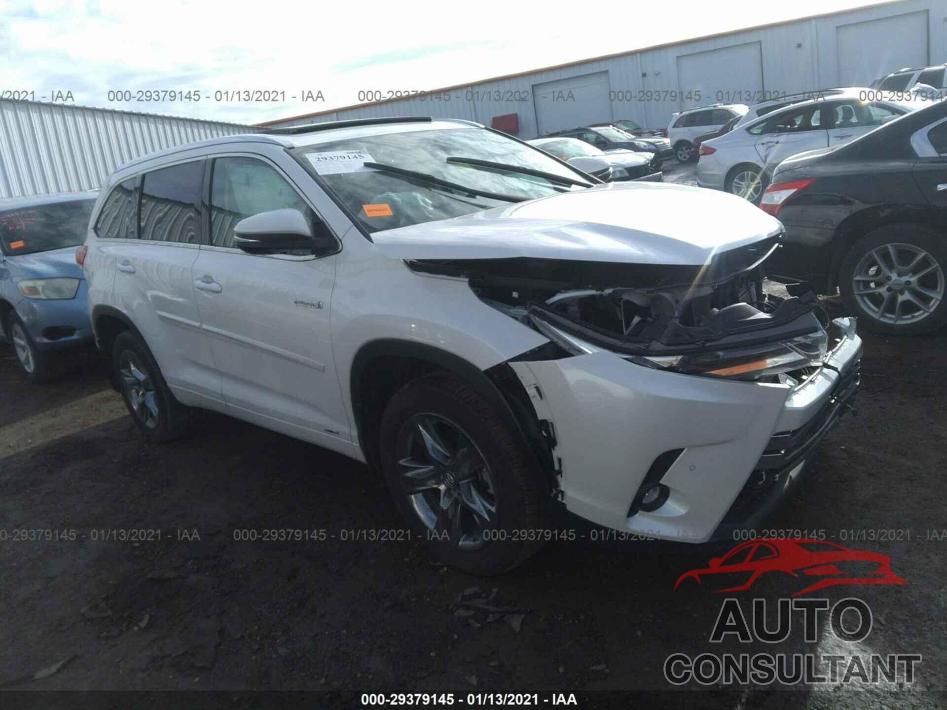 TOYOTA HIGHLANDER 2019 - 5TDDGRFH5KS067157