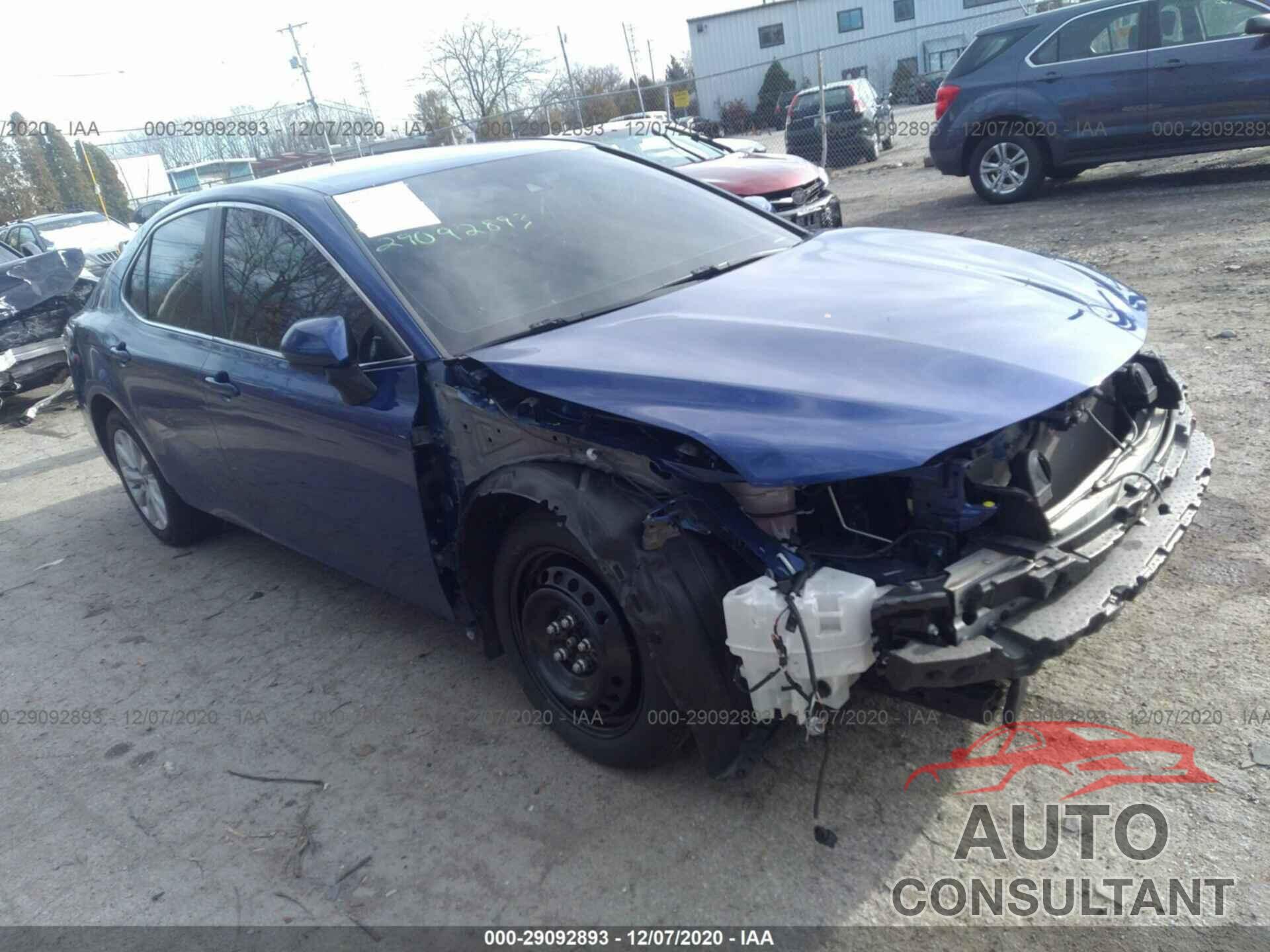 TOYOTA CAMRY 2018 - 4T1B11HK2JU584408