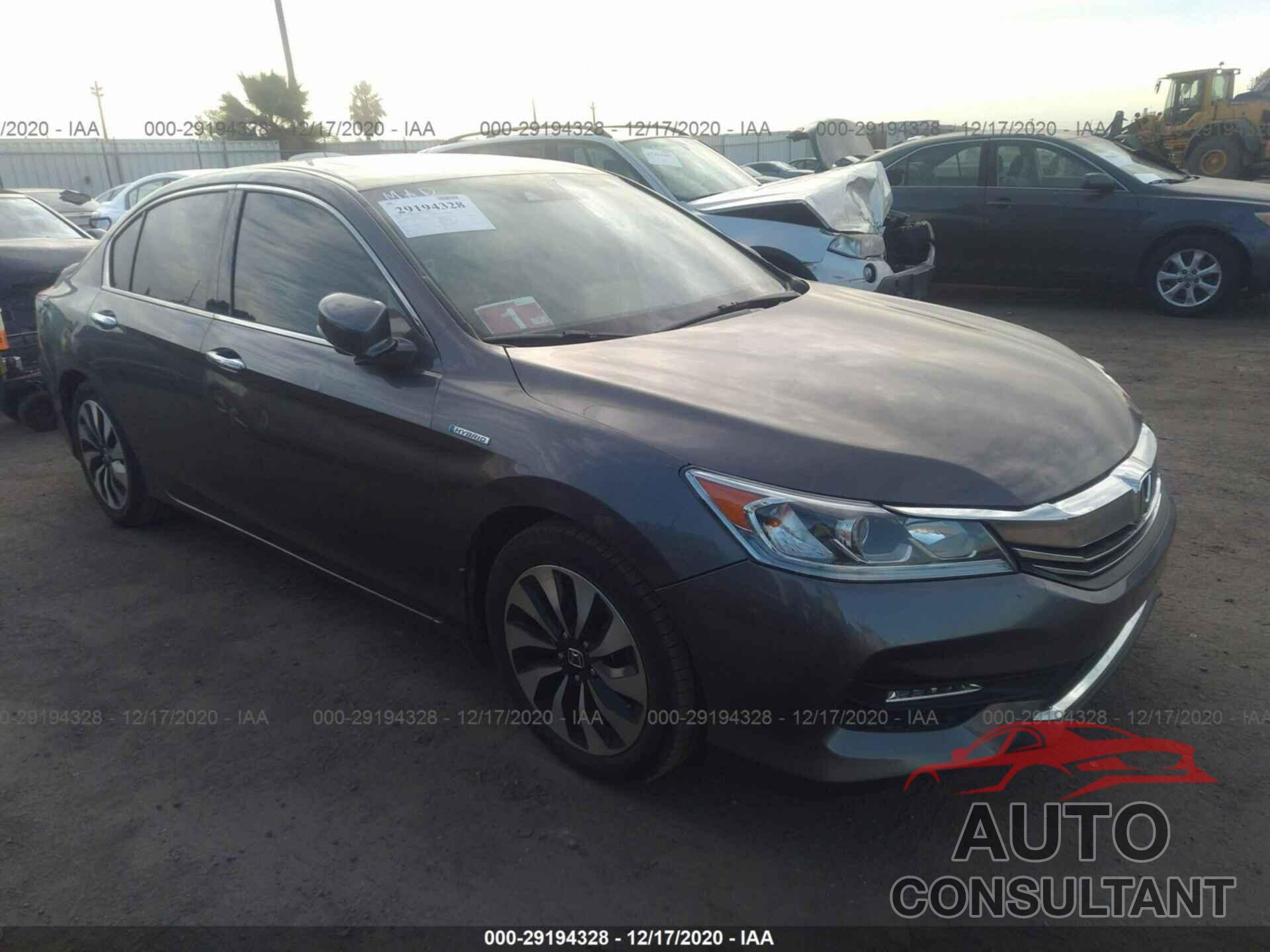 HONDA ACCORD HYBRID 2017 - JHMCR6F57HC017931